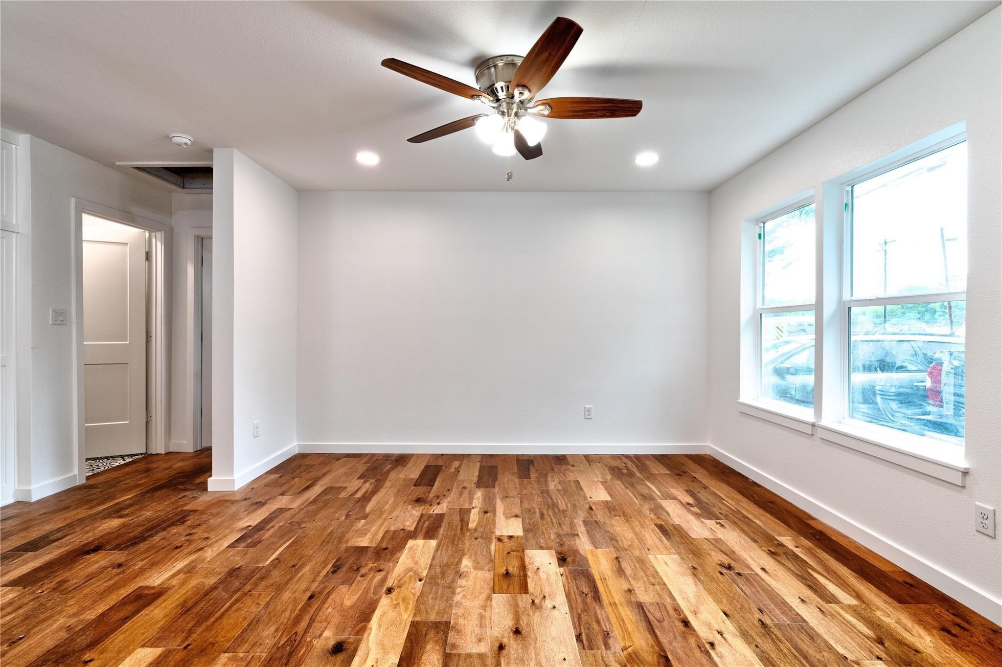 603 W Congress Street , Denton, TX, 76201 | 20942376 | Realty Texas LLC