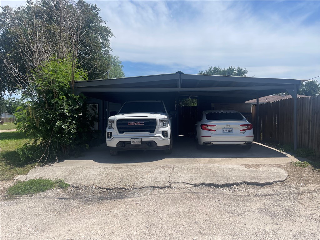 721 S 8th Street , Kingsville, TX, 78363 | 459397 | Realty Texas LLC