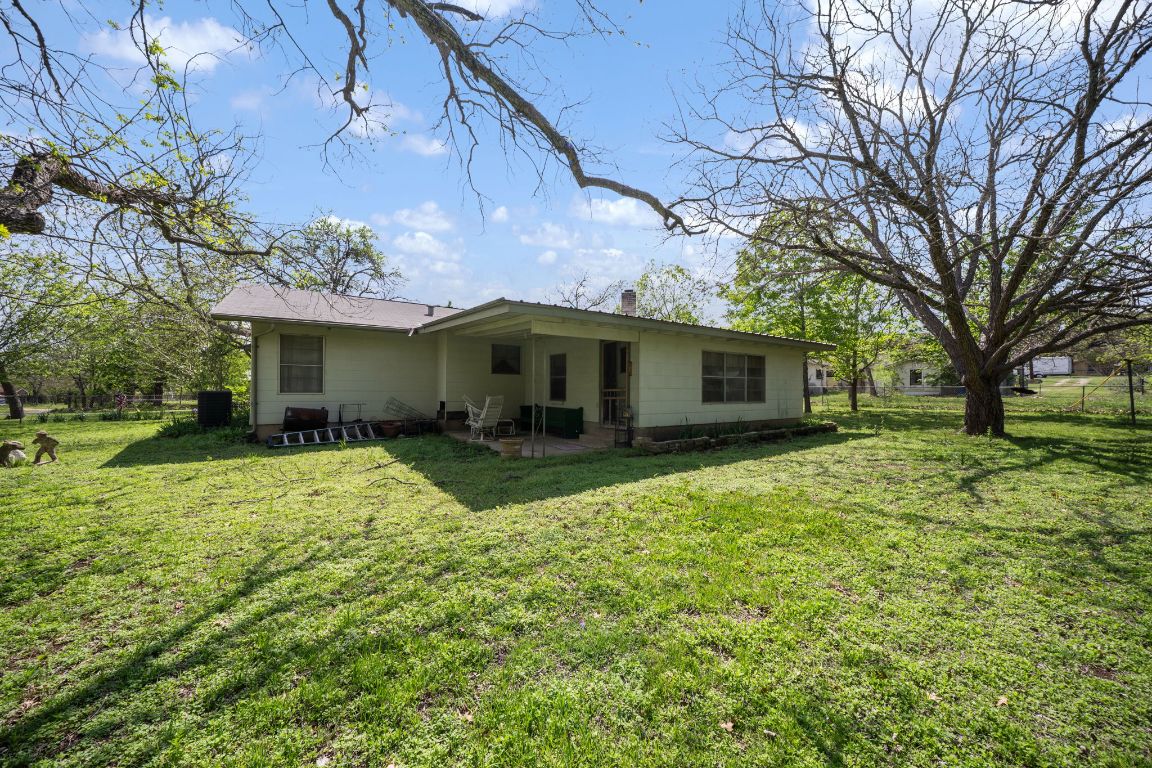704 6th Street , Blanco, TX, 78606 | 2502655 | Realty Texas LLC