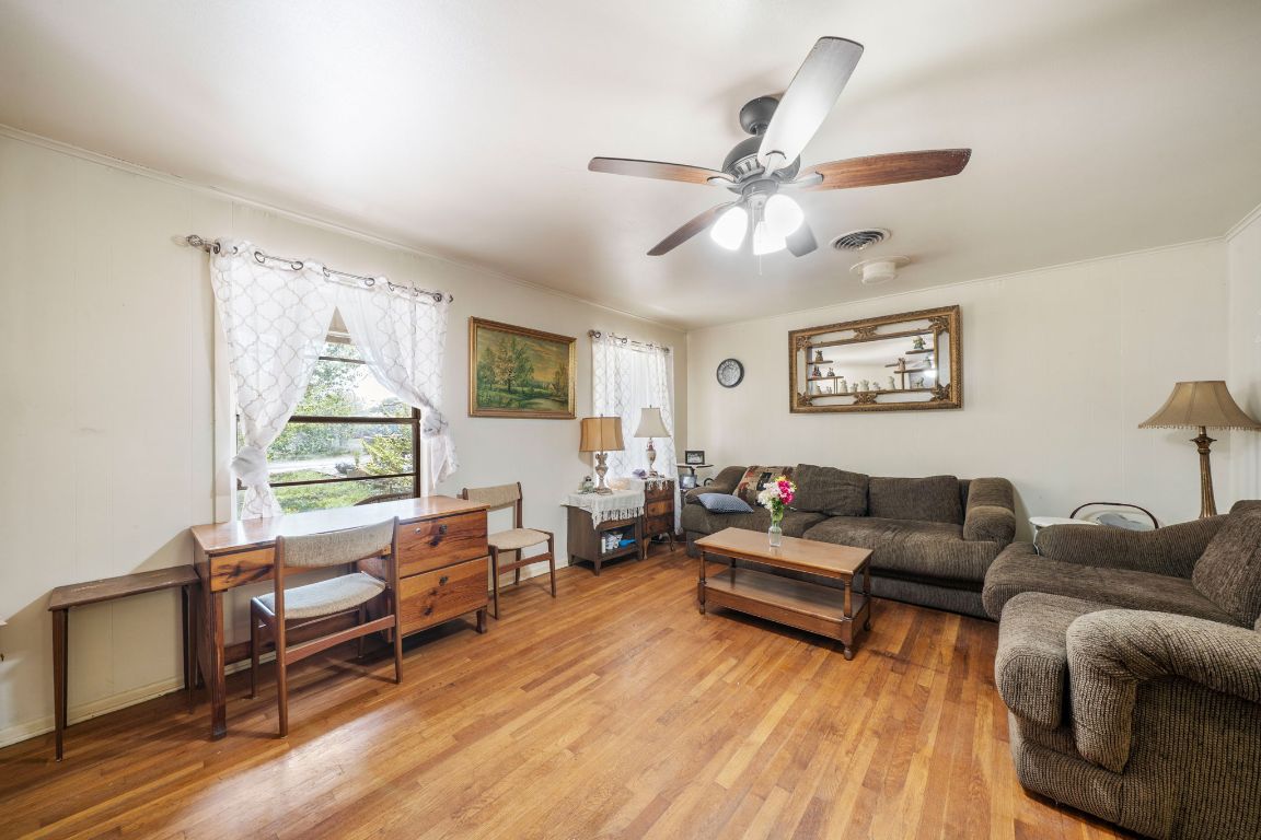 704 6th Street , Blanco, TX, 78606 | 2502655 | Realty Texas LLC