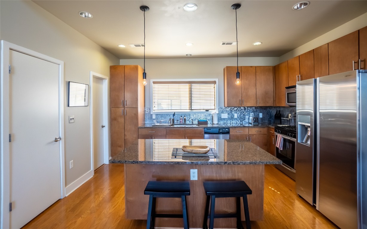 1702 S Lamar Boulevard 10, Austin, TX, 78704 | 7019714 | Realty Texas LLC