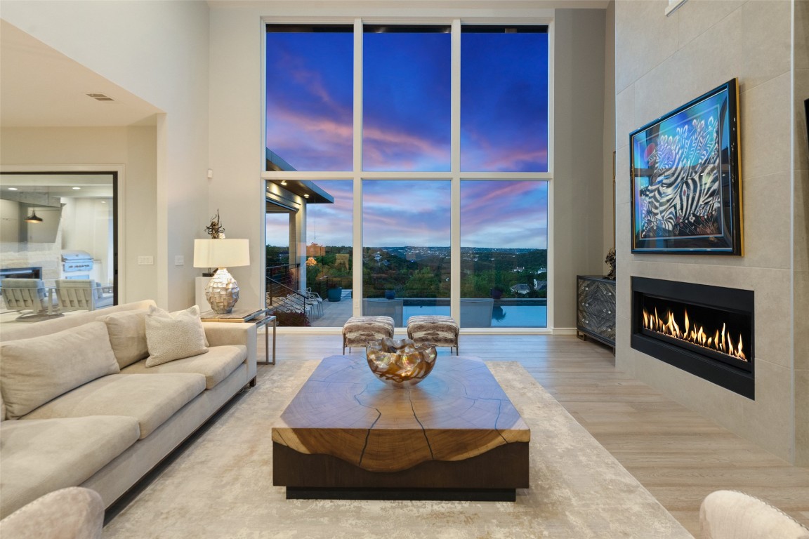 2551 Waymaker Way , Austin, TX, 78746 | 6151132 | Realty Texas LLC