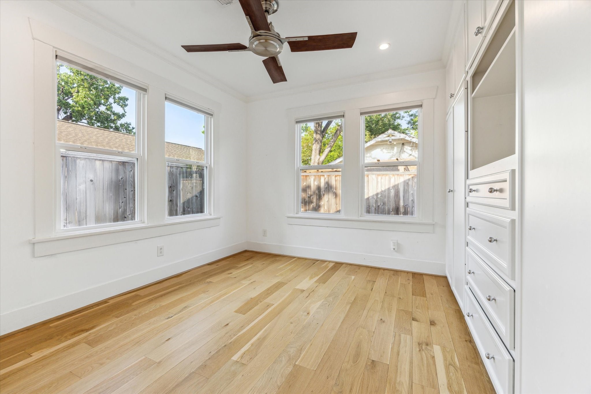 507 W 12th Street , Houston, TX, 77008 | 7050517 | Realty Texas LLC