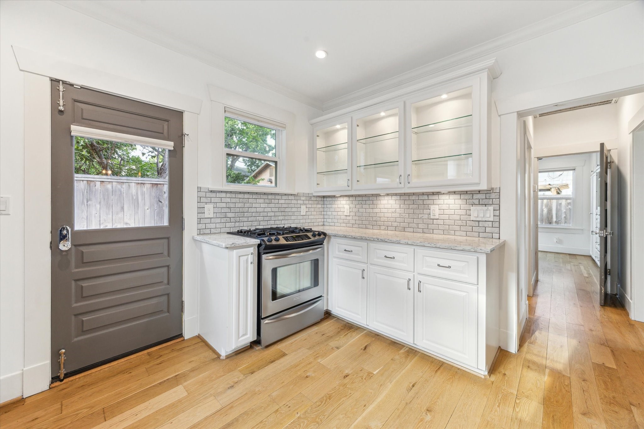 507 W 12th Street , Houston, TX, 77008 | 7050517 | Realty Texas LLC