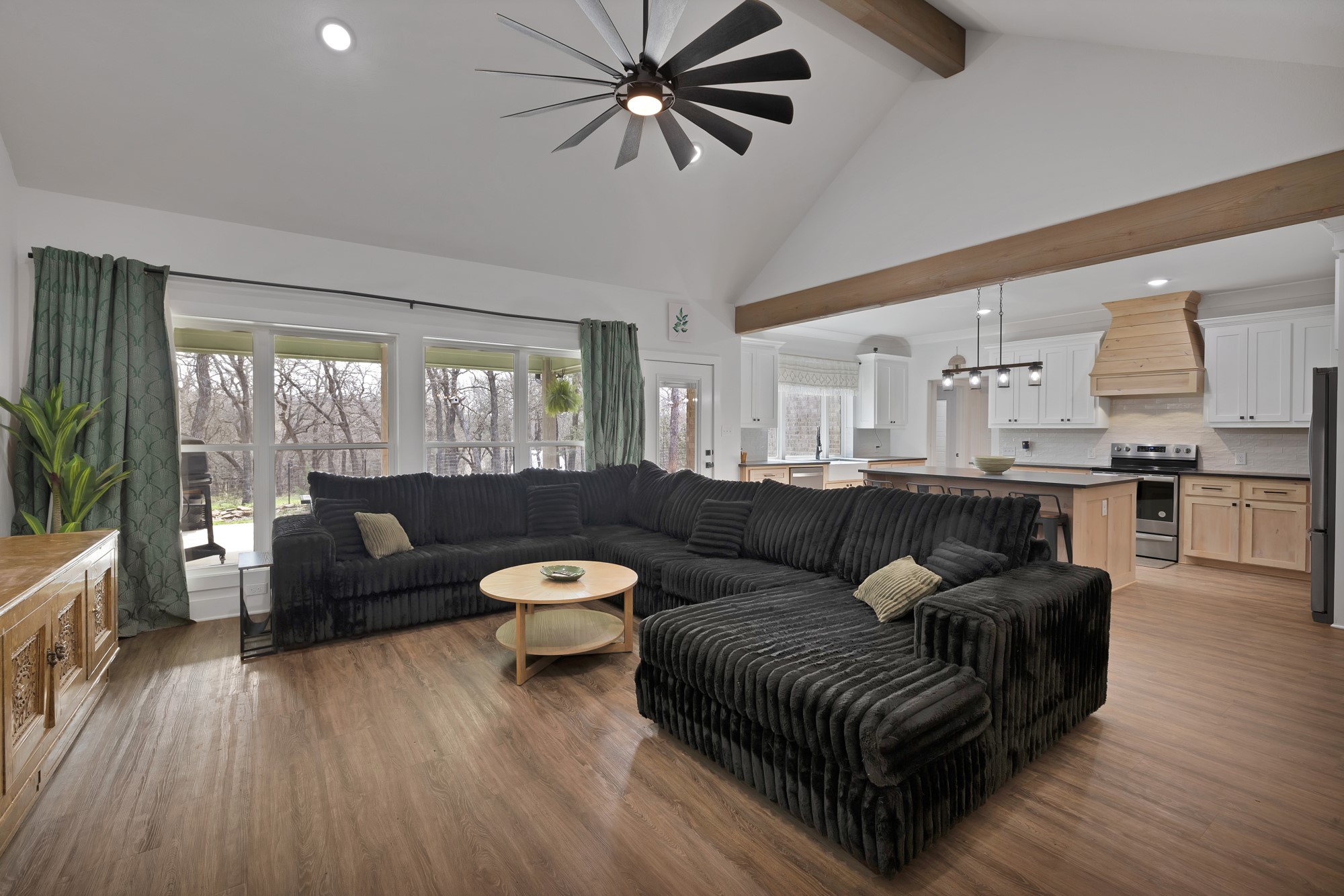 230 Silver Lakes Drive , Sunset, TX, 76270 | 20942406 | Realty Texas LLC