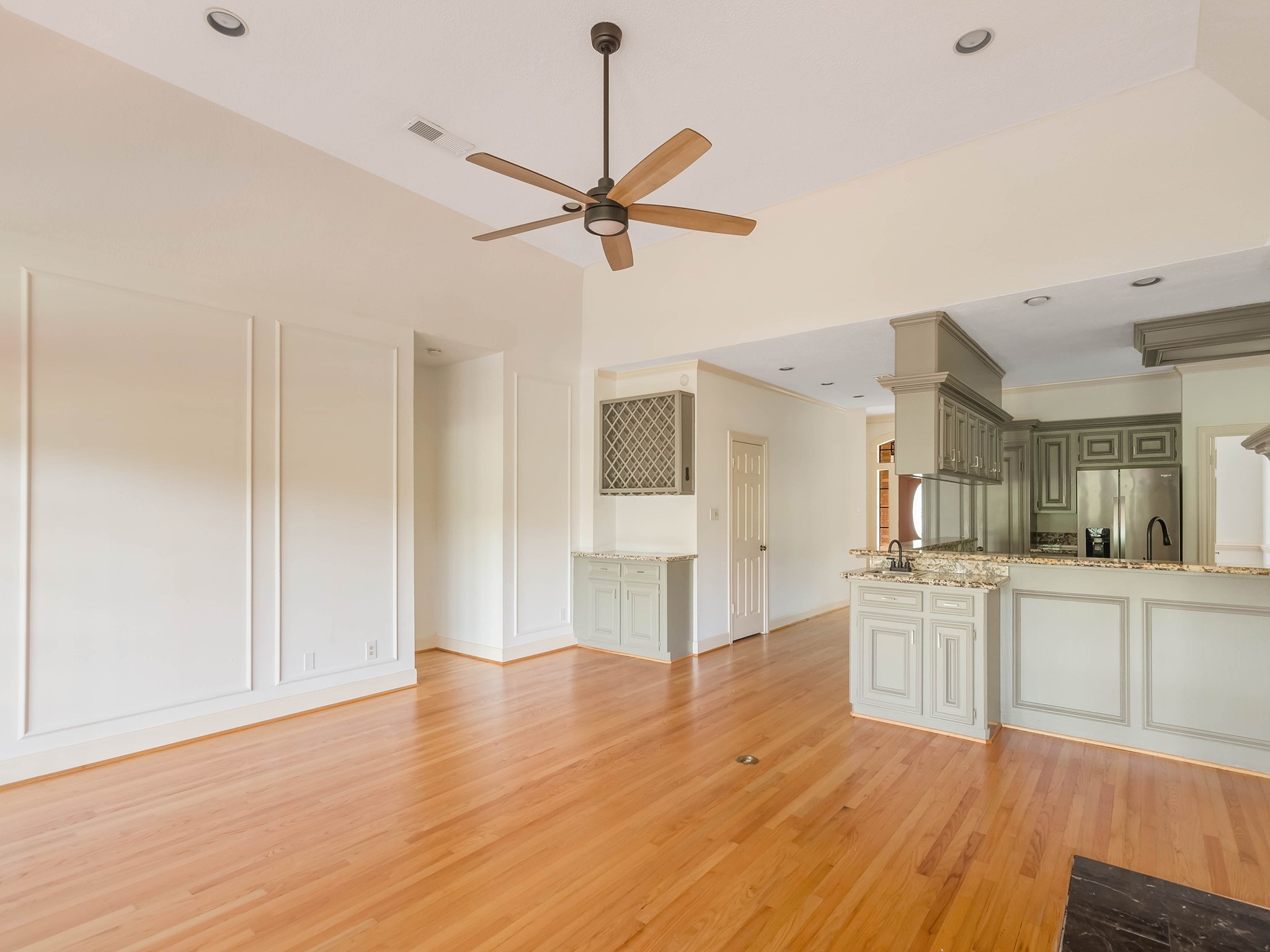 33 SWEETLEAF CT , The Woodlands, TX, 77381 | 26787506 | Realty Texas LLC