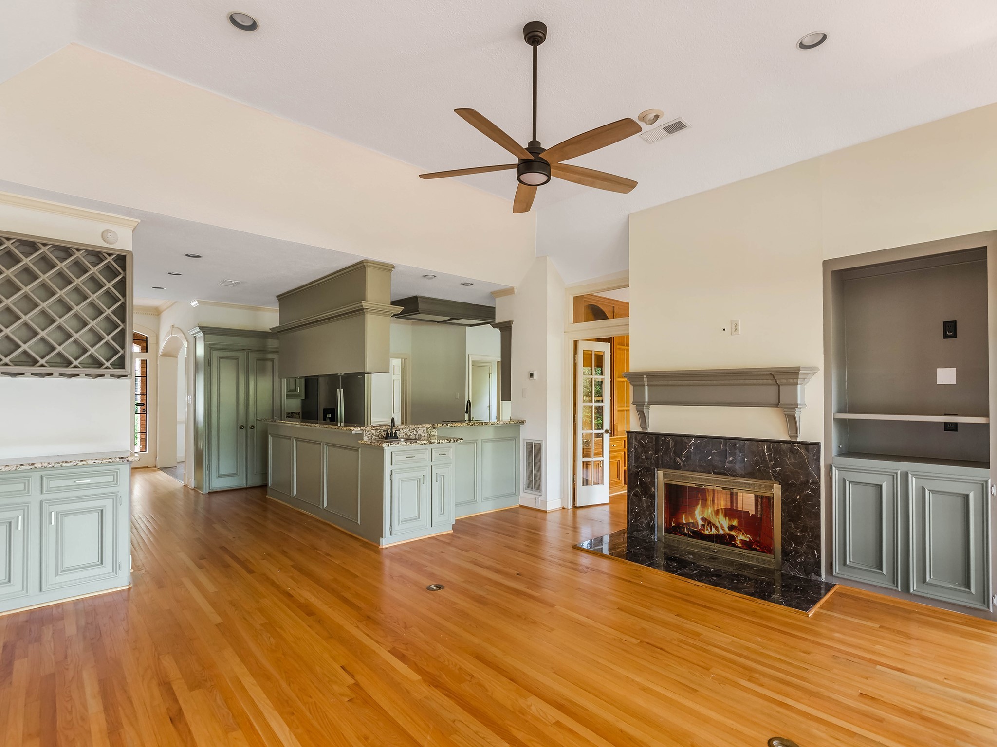 33 SWEETLEAF CT , The Woodlands, TX, 77381 | 26787506 | Realty Texas LLC