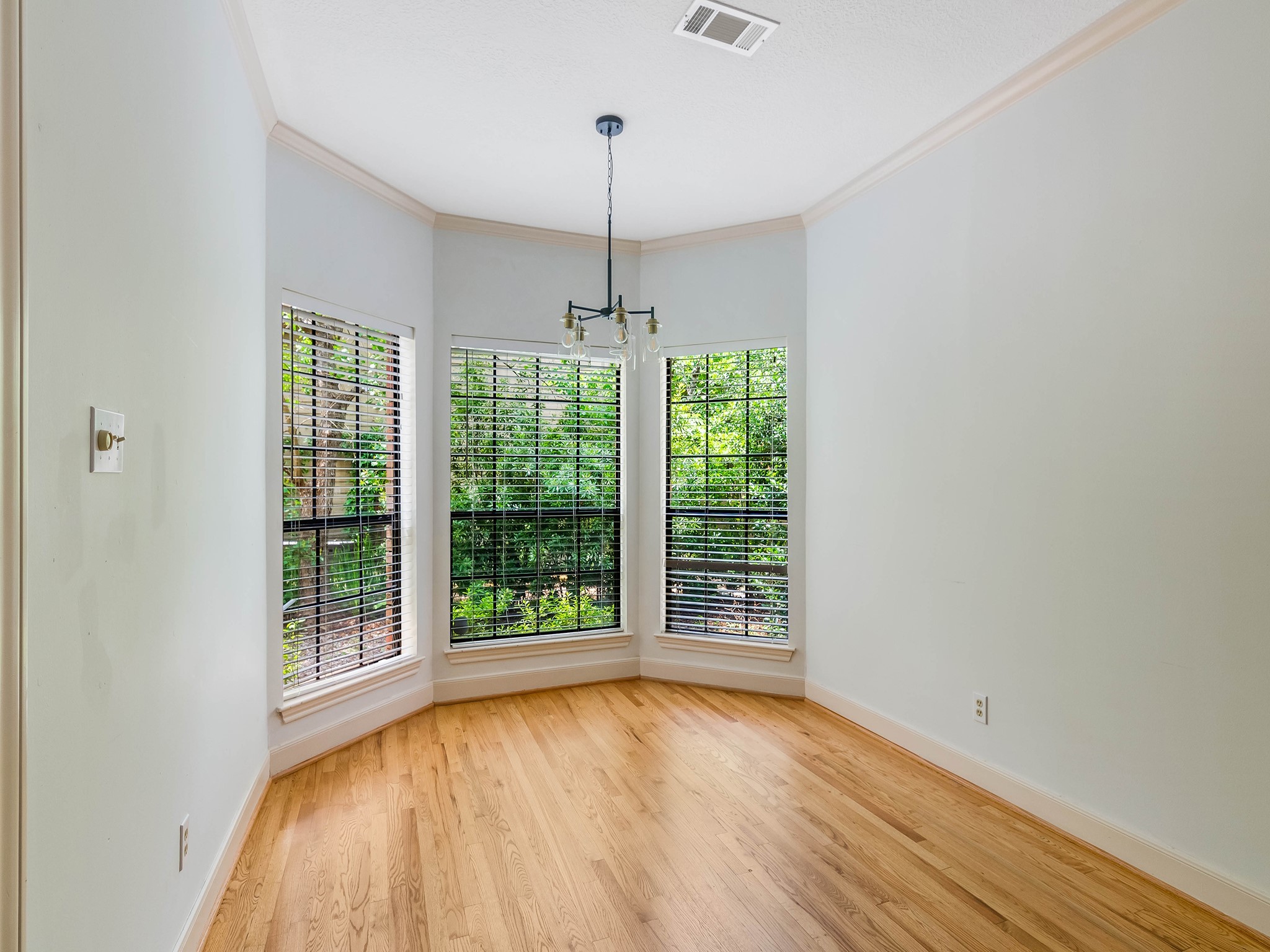 33 SWEETLEAF CT , The Woodlands, TX, 77381 | 26787506 | Realty Texas LLC