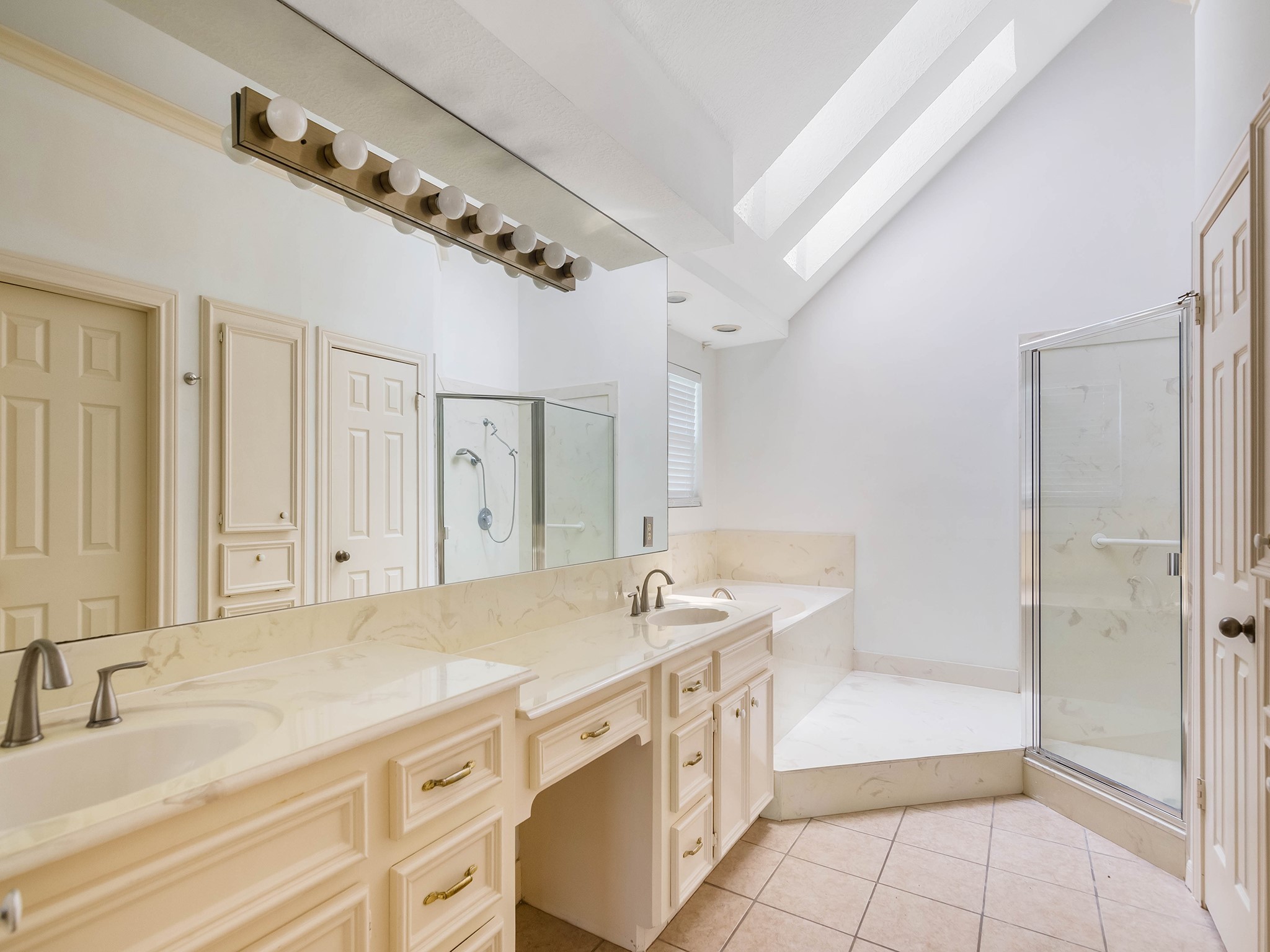 33 SWEETLEAF CT , The Woodlands, TX, 77381 | 26787506 | Realty Texas LLC