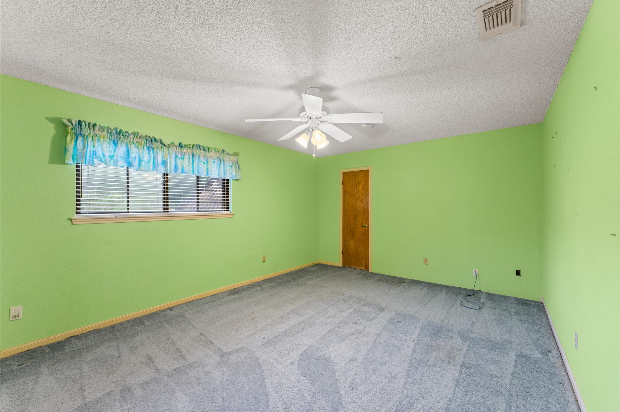 1211 Sycamore Lane , Houston, TX, 77339 | 82741204 | Realty Texas LLC