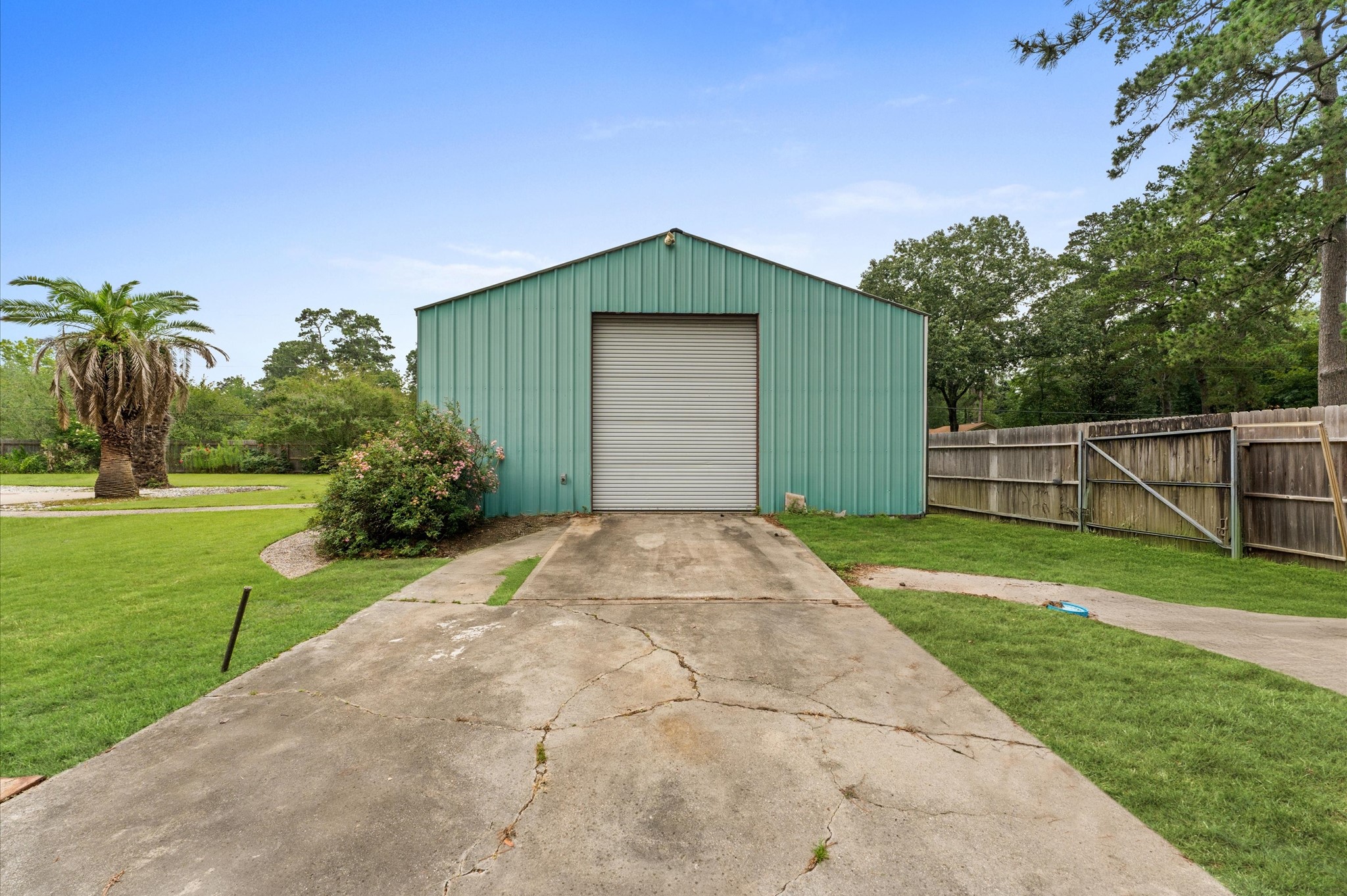1211 Sycamore Lane , Houston, TX, 77339 | 82741204 | Realty Texas LLC
