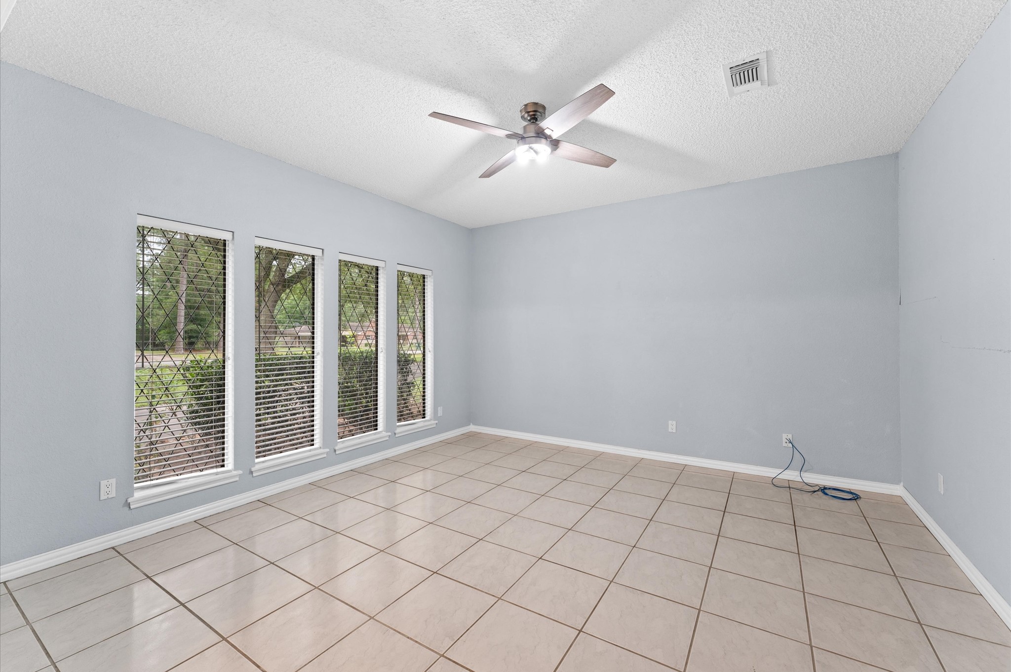 1211 Sycamore Lane , Houston, TX, 77339 | 82741204 | Realty Texas LLC