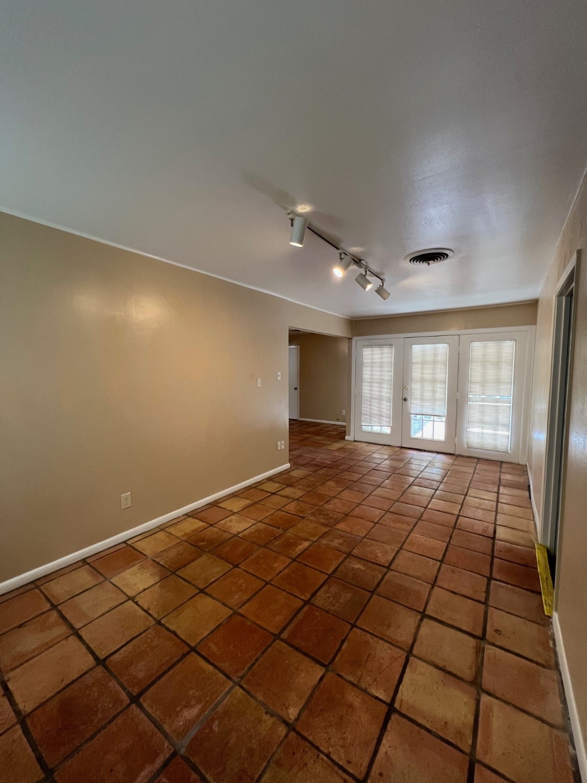 2704 Cedar Drive , Huntsville, TX, 77320 | 15875523 | Realty Texas LLC
