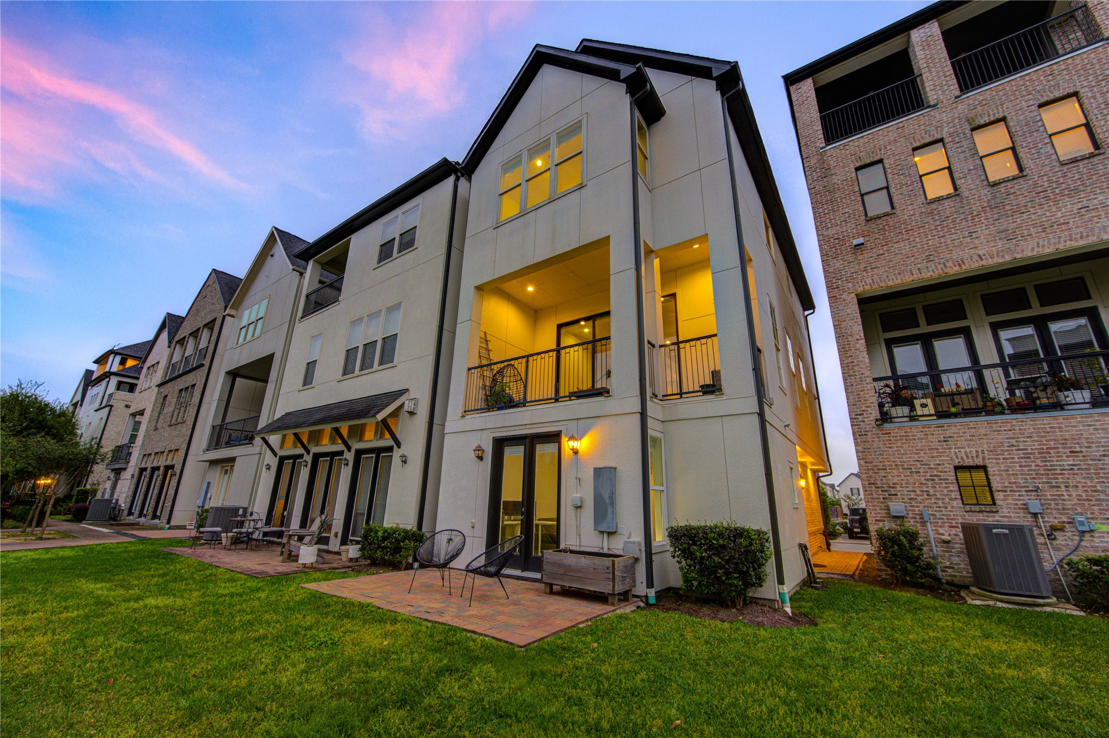 2005 Covent Garden Station , Houston, TX, 77045 | 28068058 | Realty Texas LLC