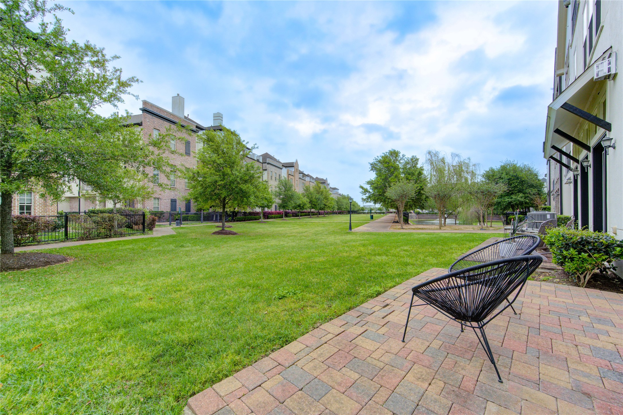 2005 Covent Garden Station , Houston, TX, 77045 | 28068058 | Realty Texas LLC