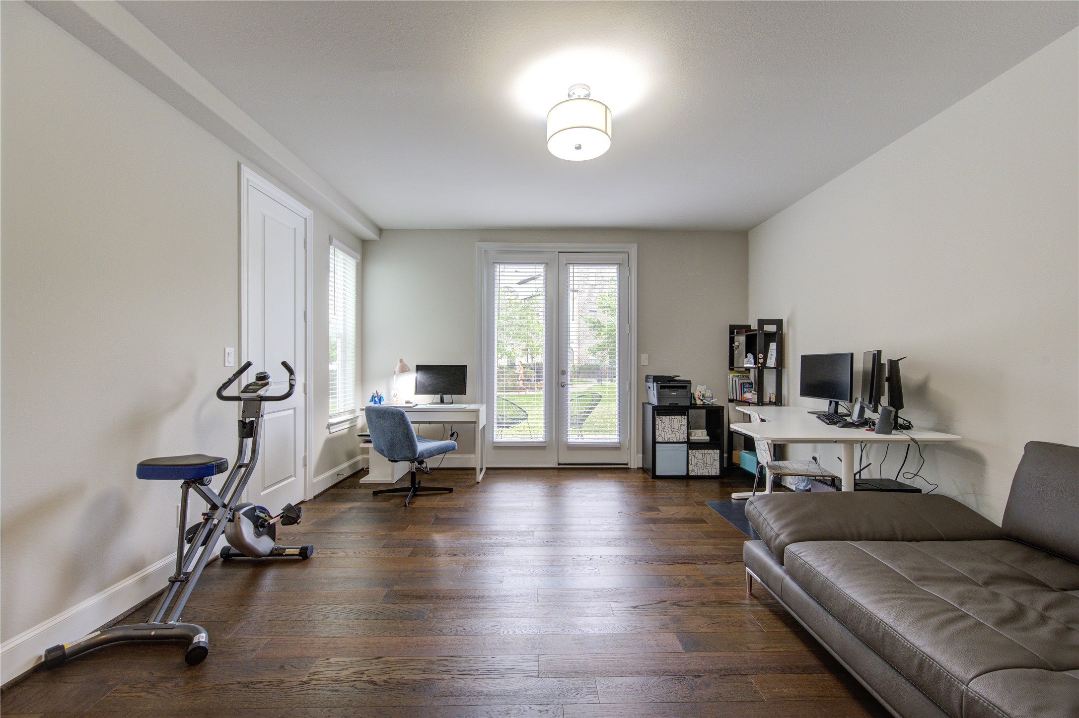 2005 Covent Garden Station , Houston, TX, 77045 | 28068058 | Realty Texas LLC
