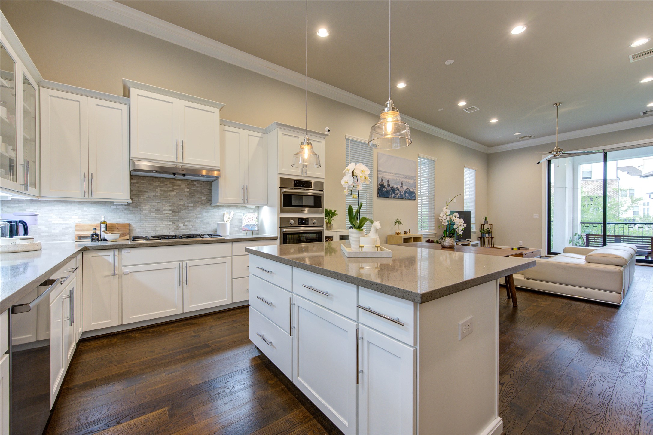 2005 Covent Garden Station , Houston, TX, 77045 | 28068058 | Realty Texas LLC