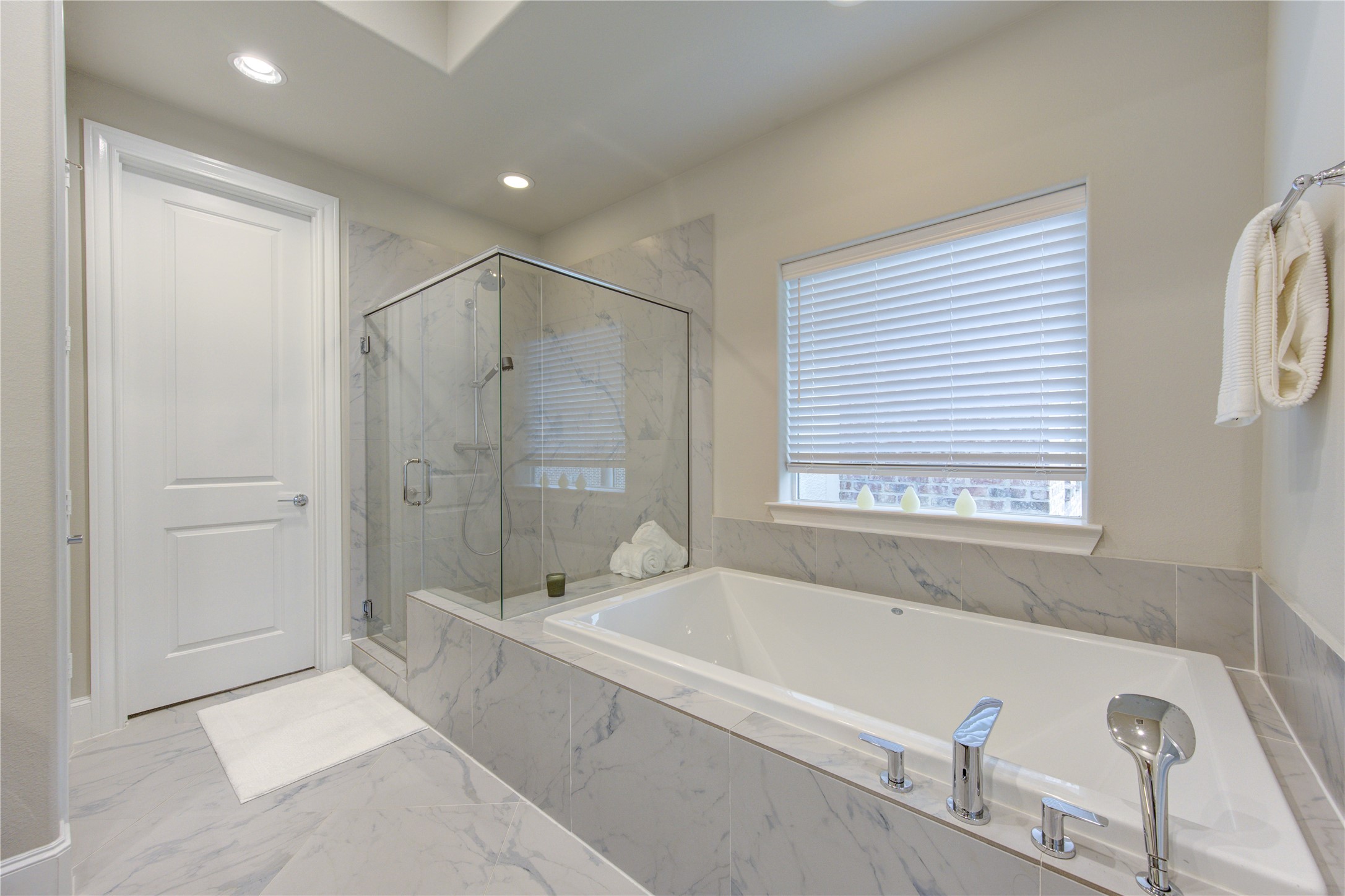 2005 Covent Garden Station , Houston, TX, 77045 | 28068058 | Realty Texas LLC