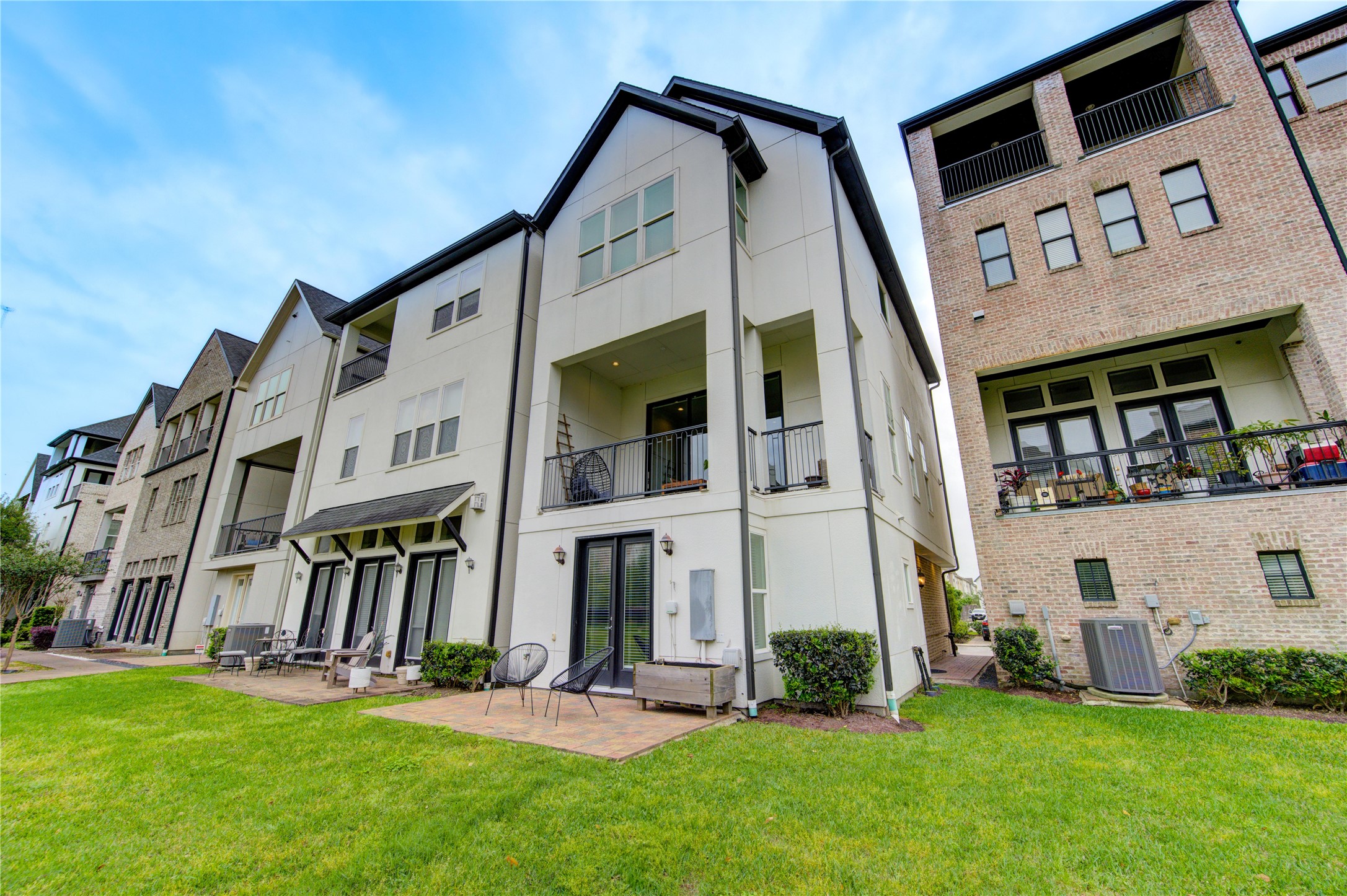 2005 Covent Garden Station , Houston, TX, 77045 | 28068058 | Realty Texas LLC