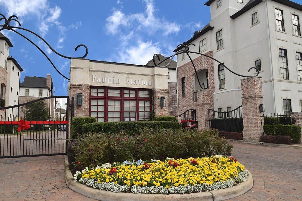 2005 Covent Garden Station , Houston, TX, 77045 | 28068058 | Realty Texas LLC