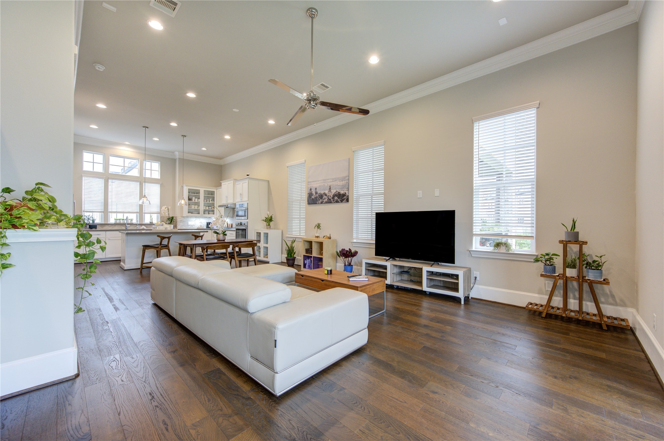 2005 Covent Garden Station , Houston, TX, 77045 | 28068058 | Realty Texas LLC