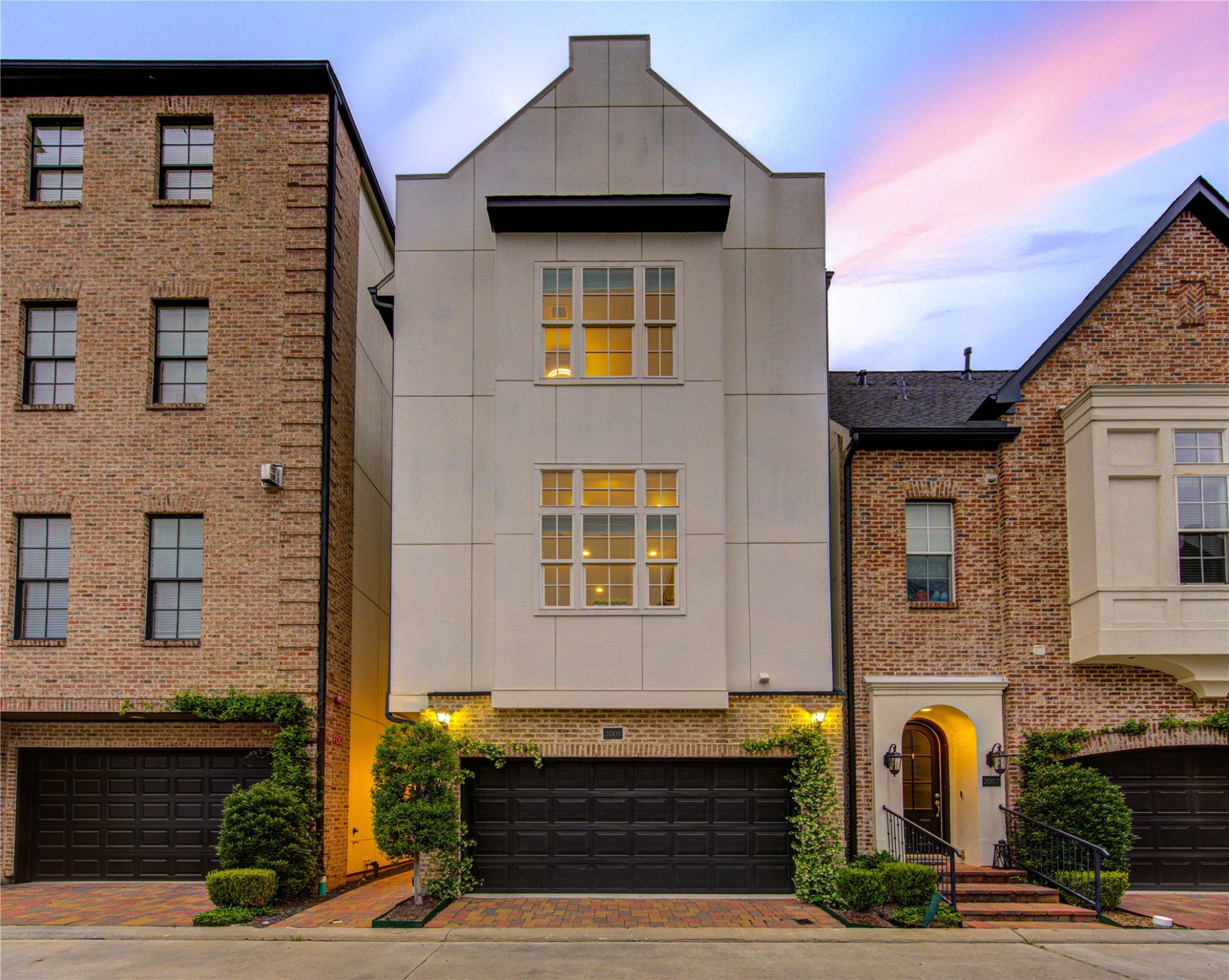 2005 Covent Garden Station , Houston, TX, 77045 | 28068058 | Realty Texas LLC