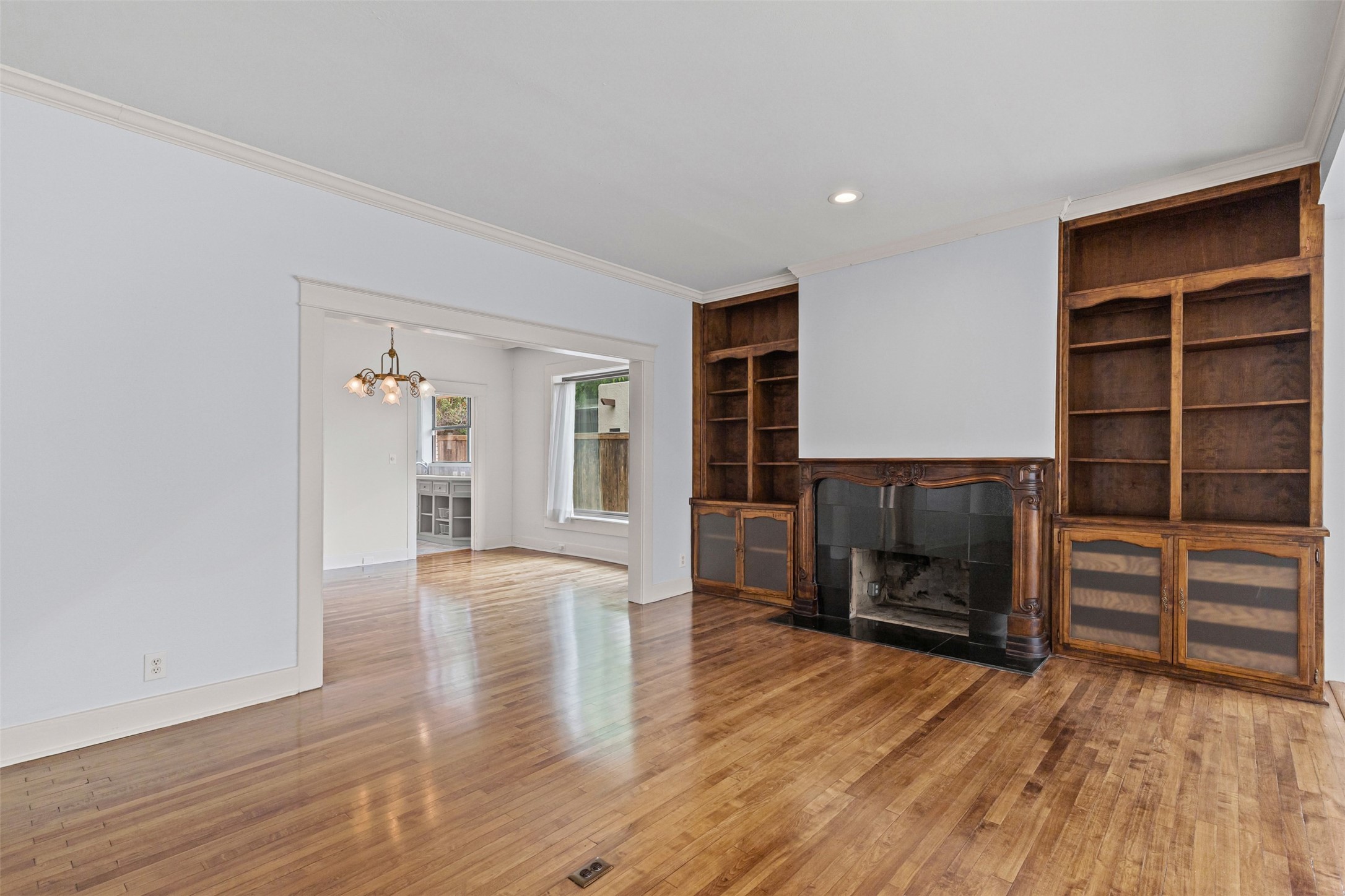 1836 Hillcrest Street , Fort Worth, TX, 76107 | 20943890 | Realty Texas LLC