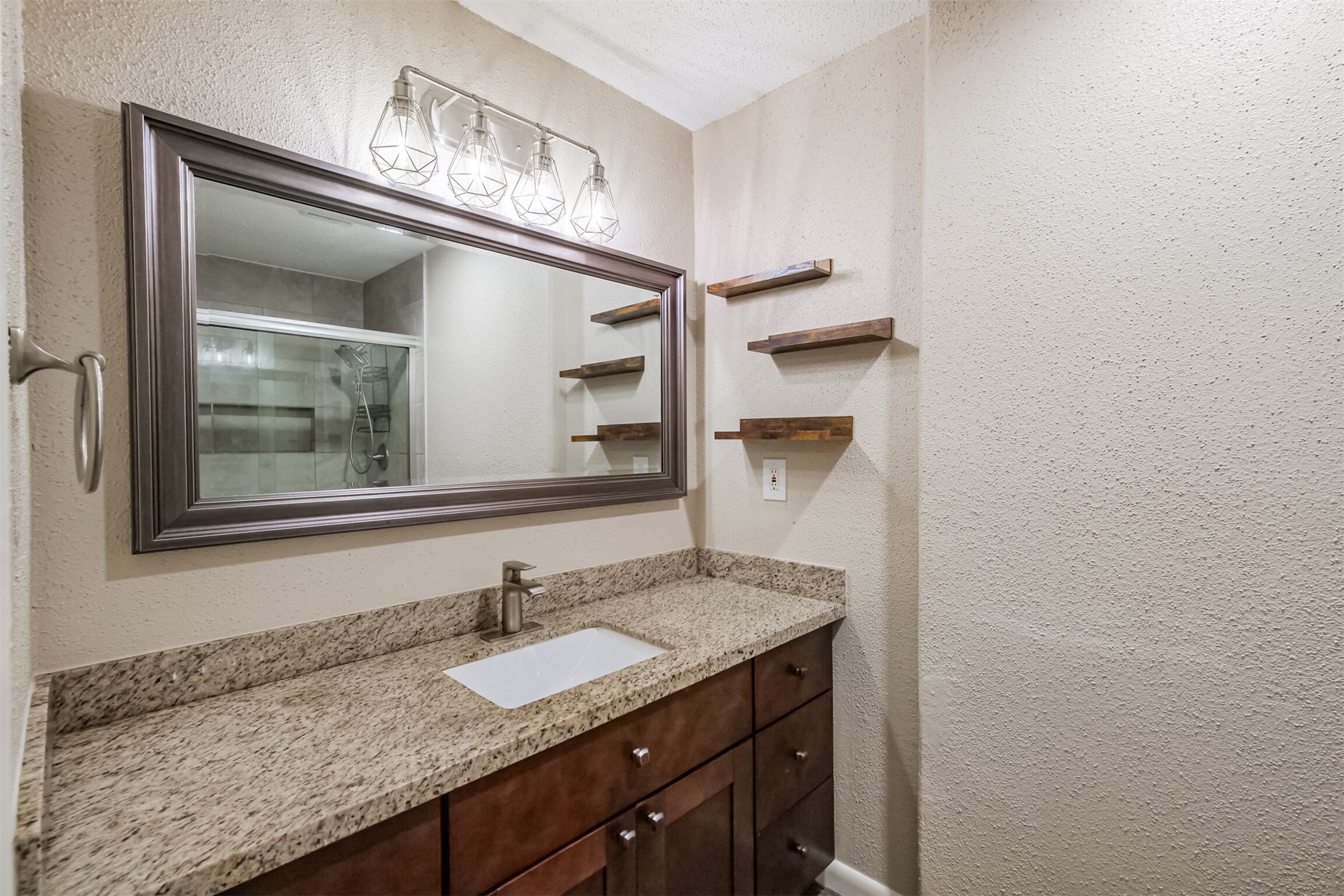 2738 Kettle Run , Sugar Land, TX, 77479 | 3962979 | Realty Texas LLC
