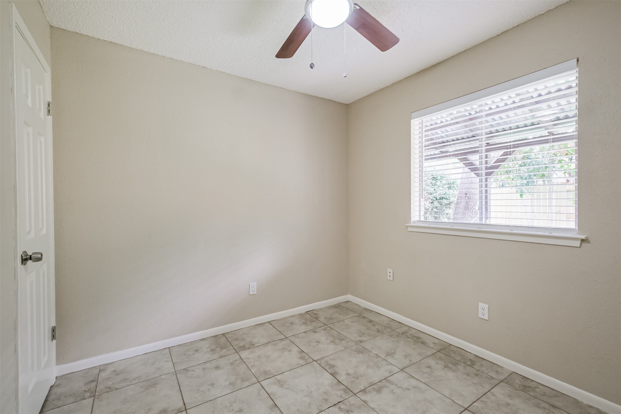 2738 Kettle Run , Sugar Land, TX, 77479 | 3962979 | Realty Texas LLC