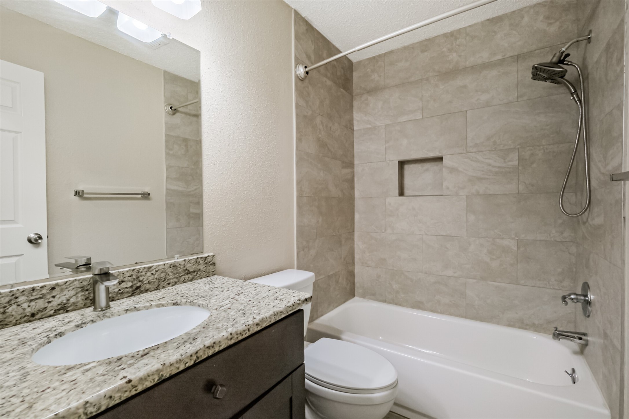 2738 Kettle Run , Sugar Land, TX, 77479 | 3962979 | Realty Texas LLC