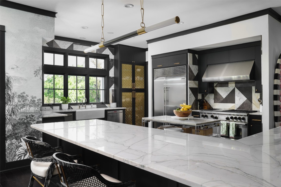 102 Crestwood Court , Austin, TX, 78746 | 5057082 | Realty Texas LLC