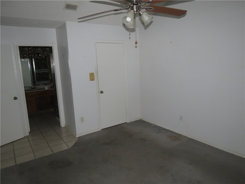 1818 Rodd Field I-4 , Corpus Christi, TX, 78412 | 459475 | Realty Texas LLC