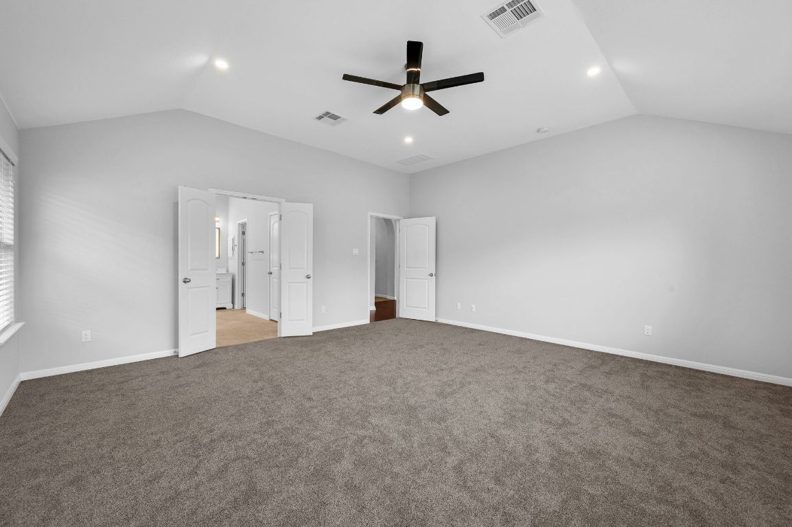 140 W Highfield Street , Hutto, TX, 78634 | 8385744 | Realty Texas LLC