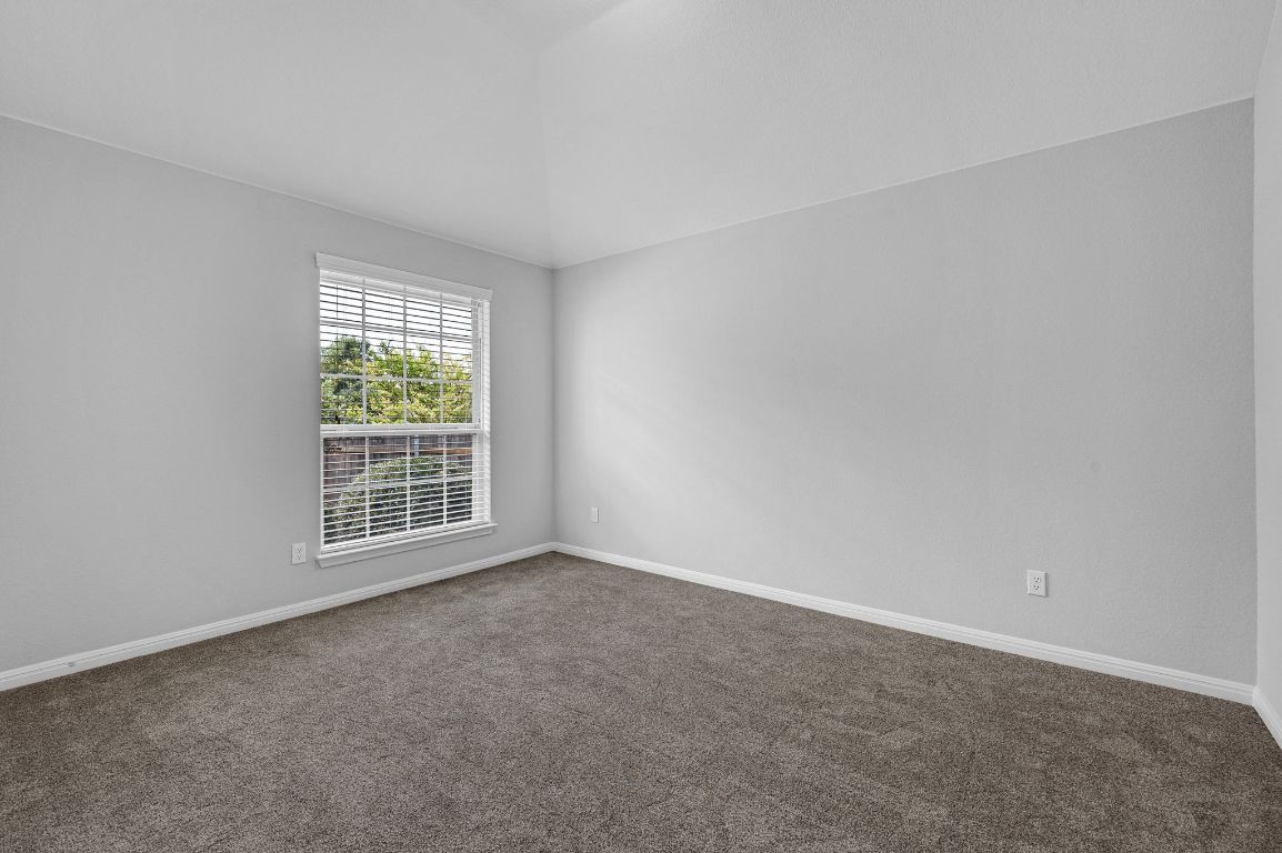140 W Highfield Street , Hutto, TX, 78634 | 8385744 | Realty Texas LLC
