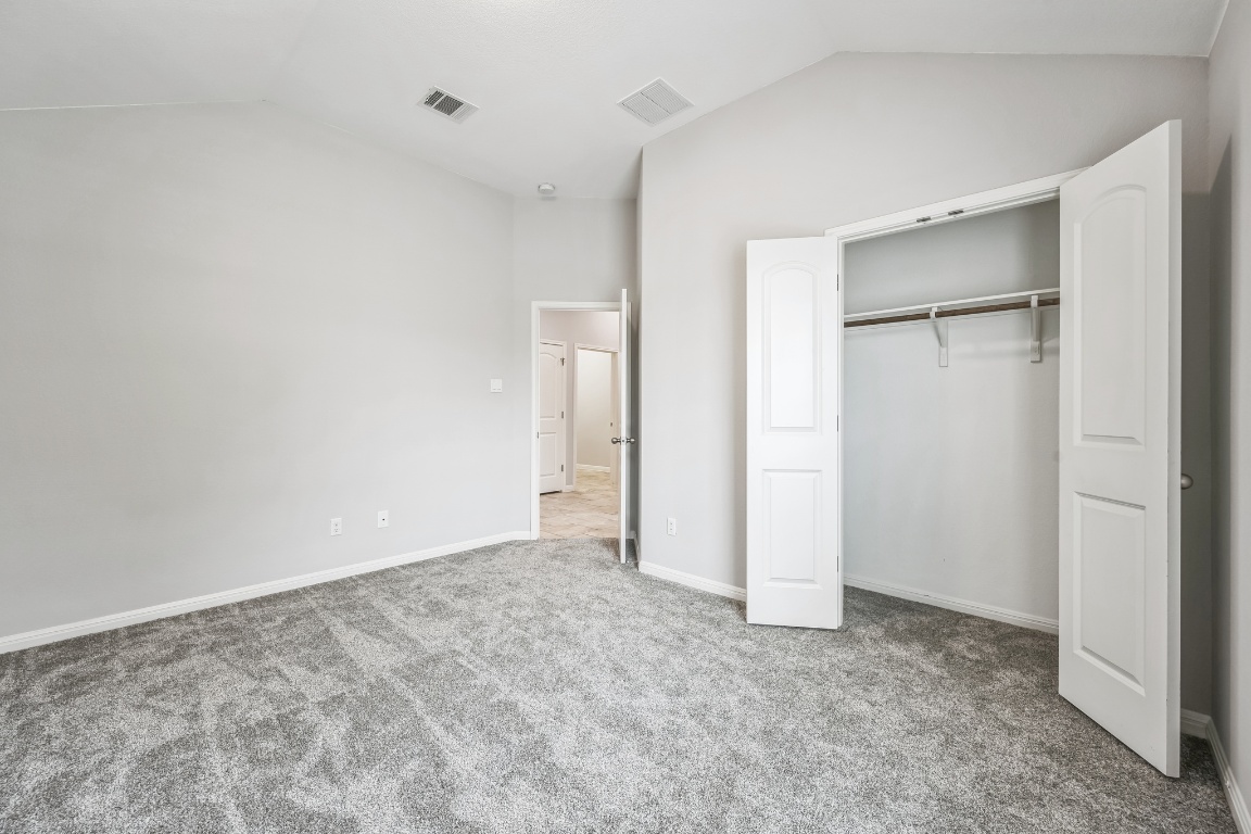 140 W Highfield Street , Hutto, TX, 78634 | 8385744 | Realty Texas LLC