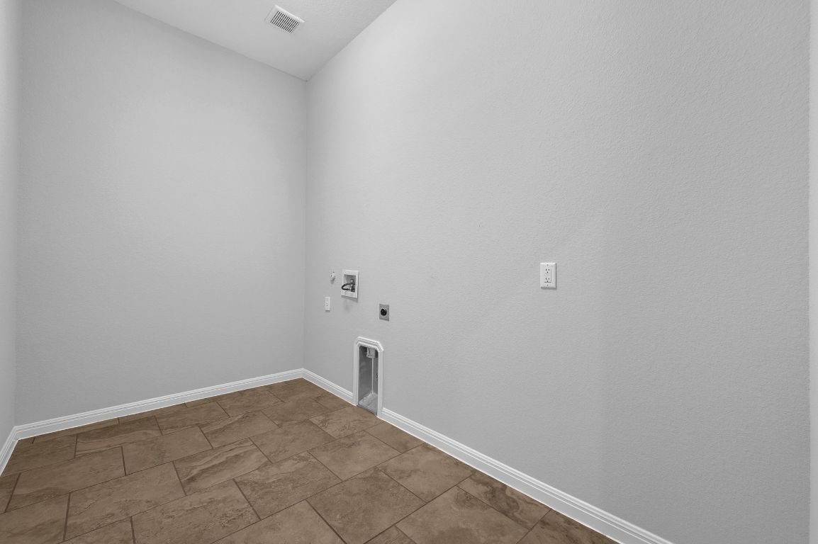 140 W Highfield Street , Hutto, TX, 78634 | 8385744 | Realty Texas LLC