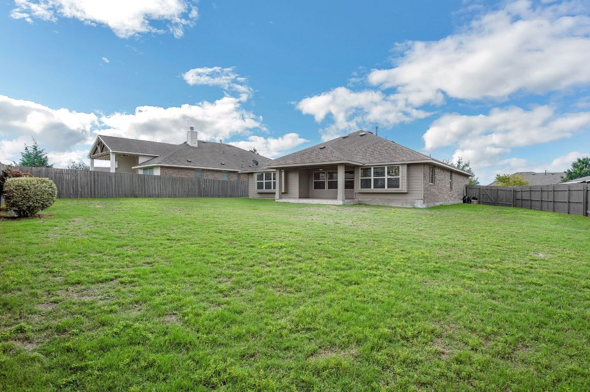 140 W Highfield Street , Hutto, TX, 78634 | 8385744 | Realty Texas LLC