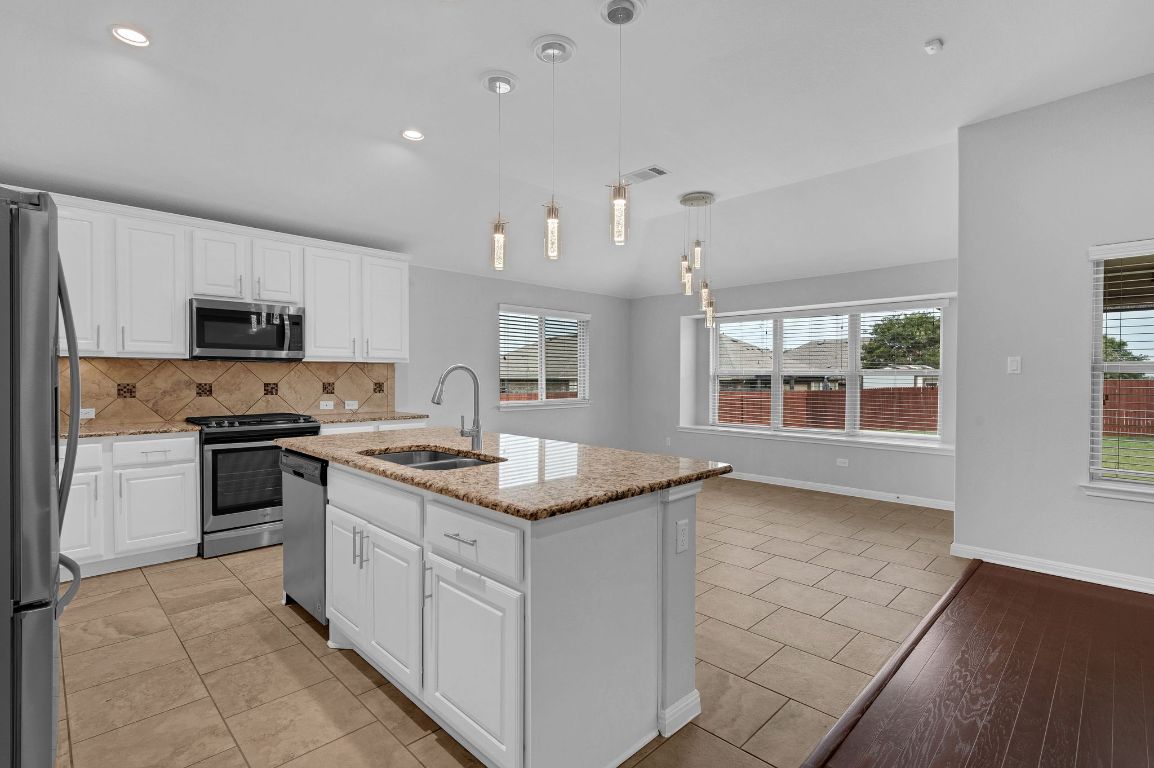 140 W Highfield Street , Hutto, TX, 78634 | 8385744 | Realty Texas LLC