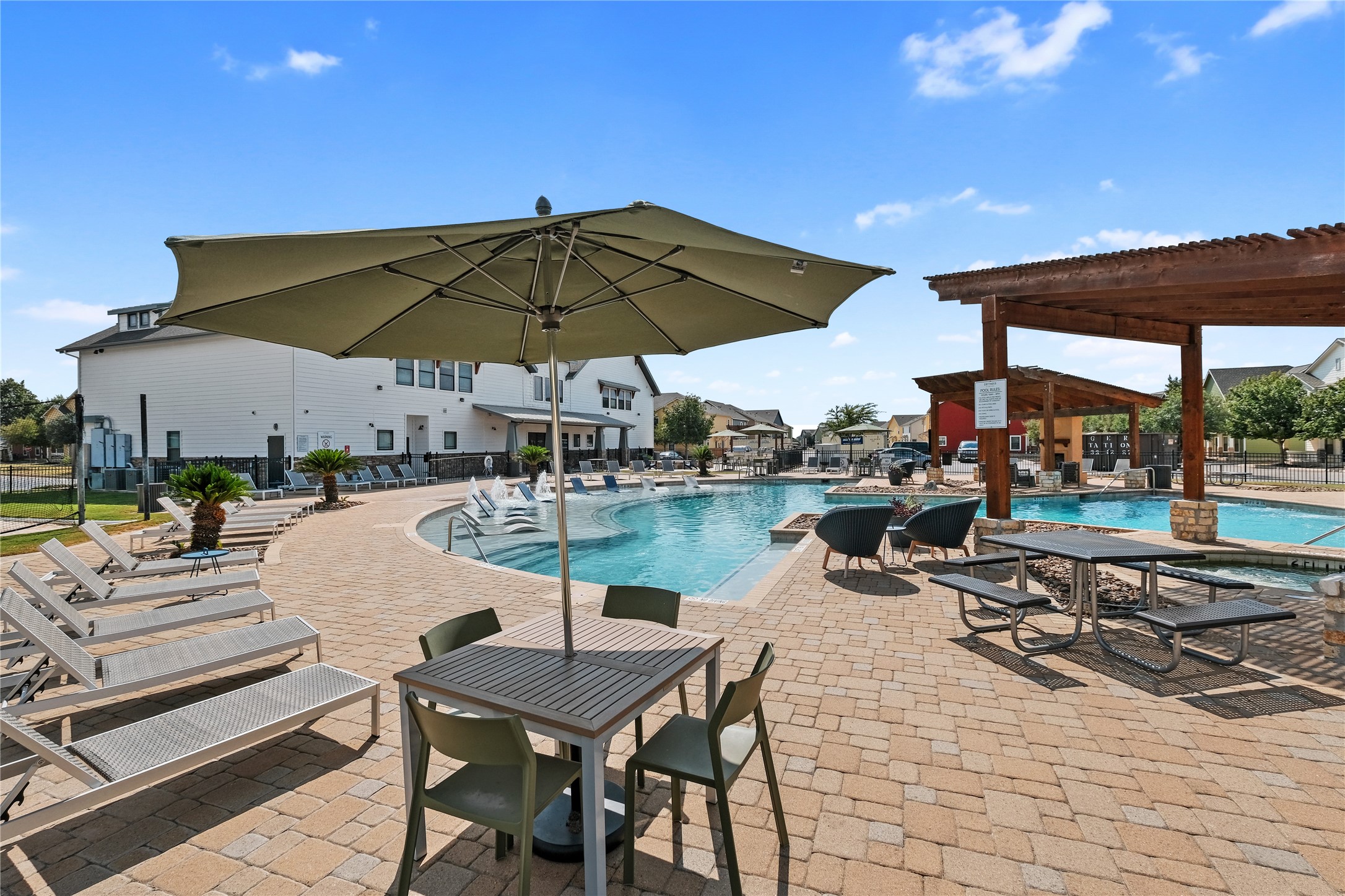 6606-101 Aspen Heights , San Antonio, TX, 78249 | 84428989 | Realty Texas LLC