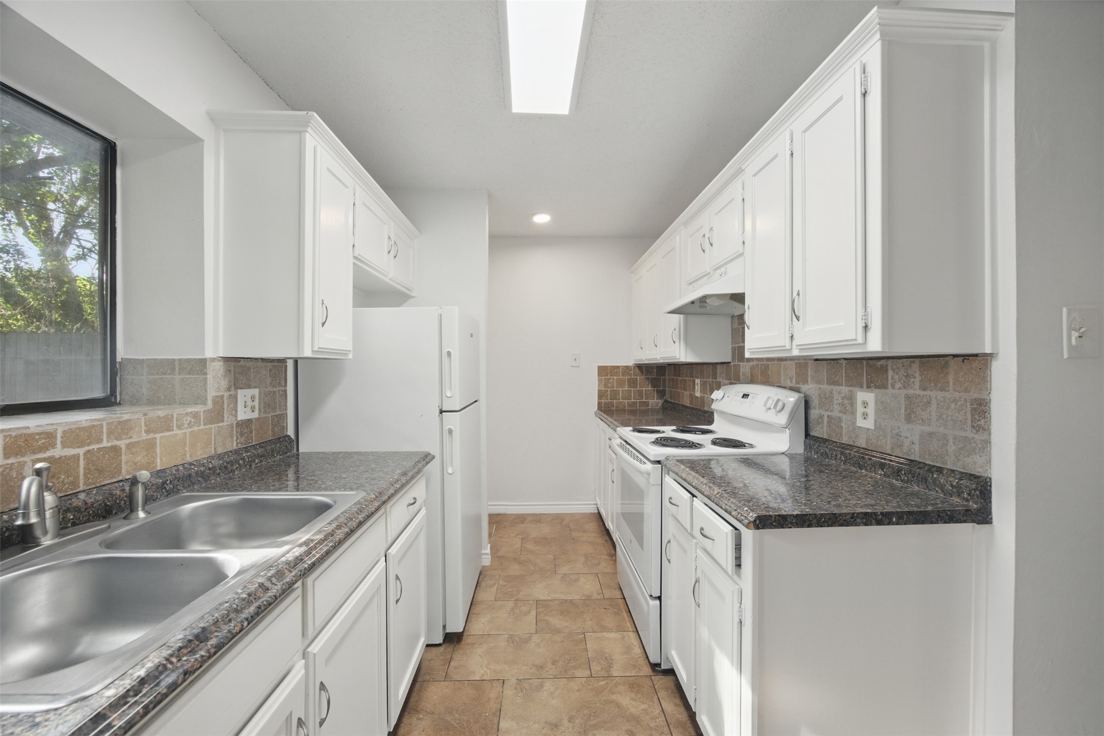 706 Long Court , Cedar Hill, TX, 75104 | 20940022 | Realty Texas LLC