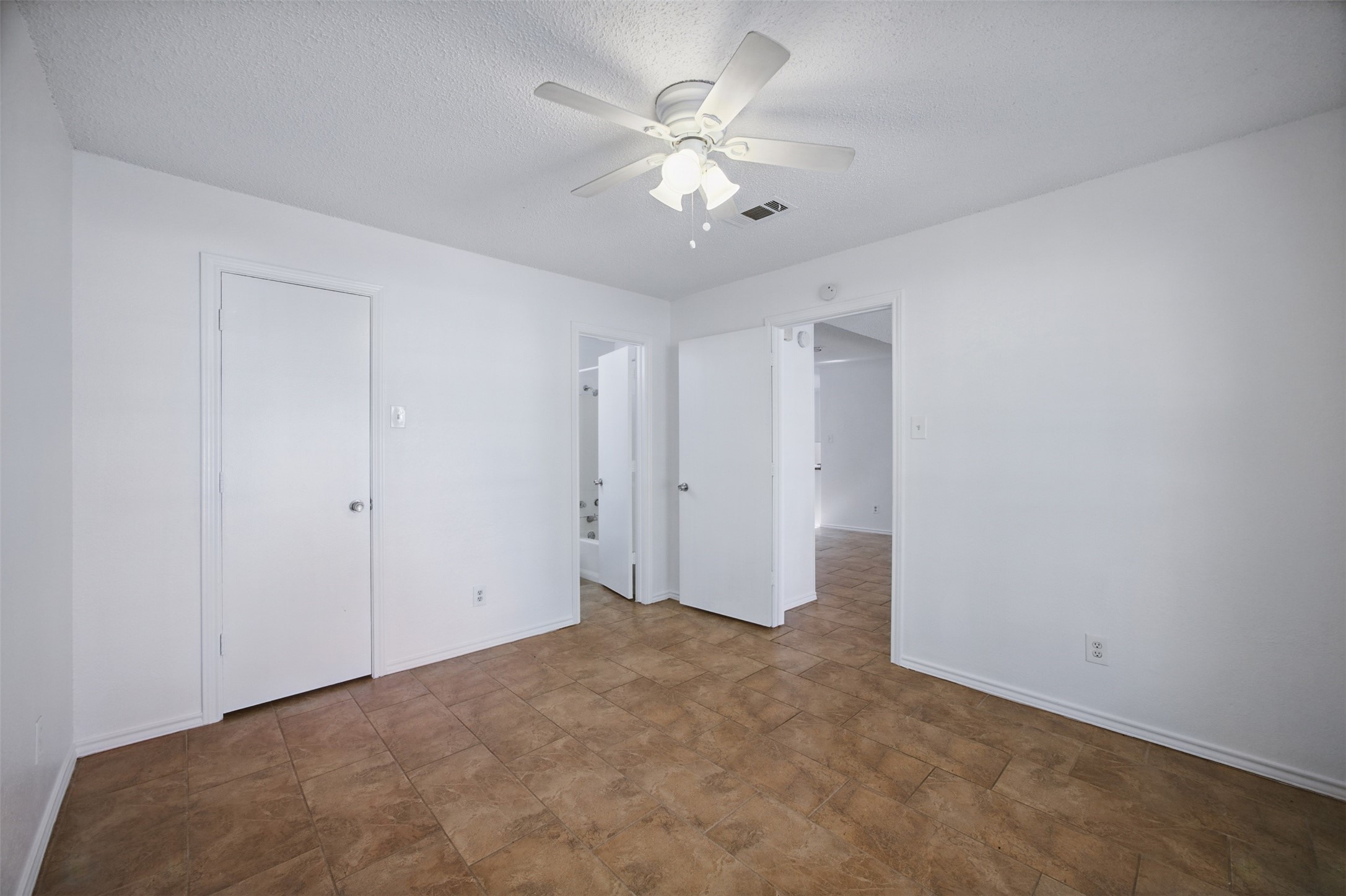 706 Long Court , Cedar Hill, TX, 75104 | 20940022 | Realty Texas LLC