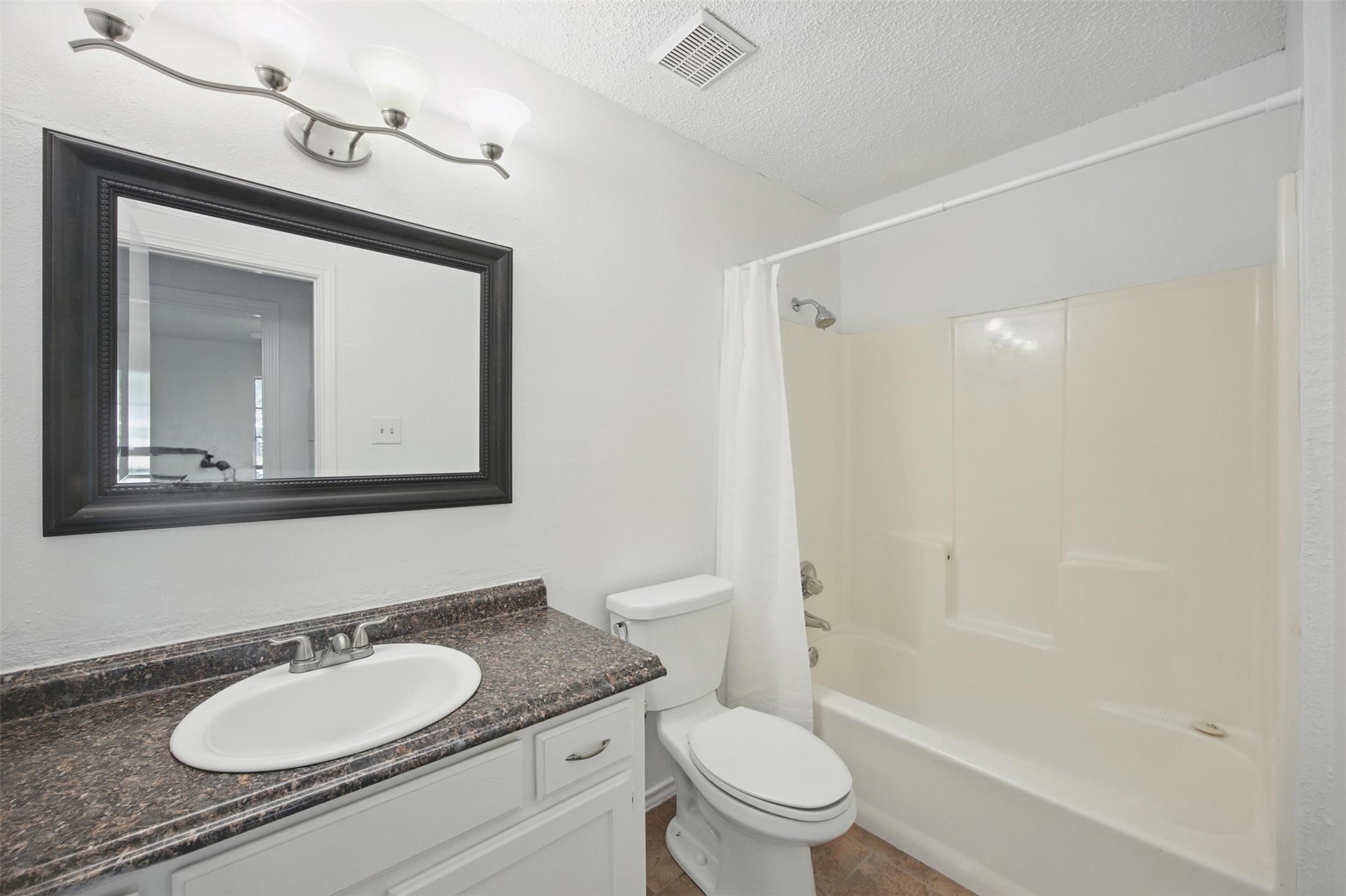 706 Long Court , Cedar Hill, TX, 75104 | 20940022 | Realty Texas LLC