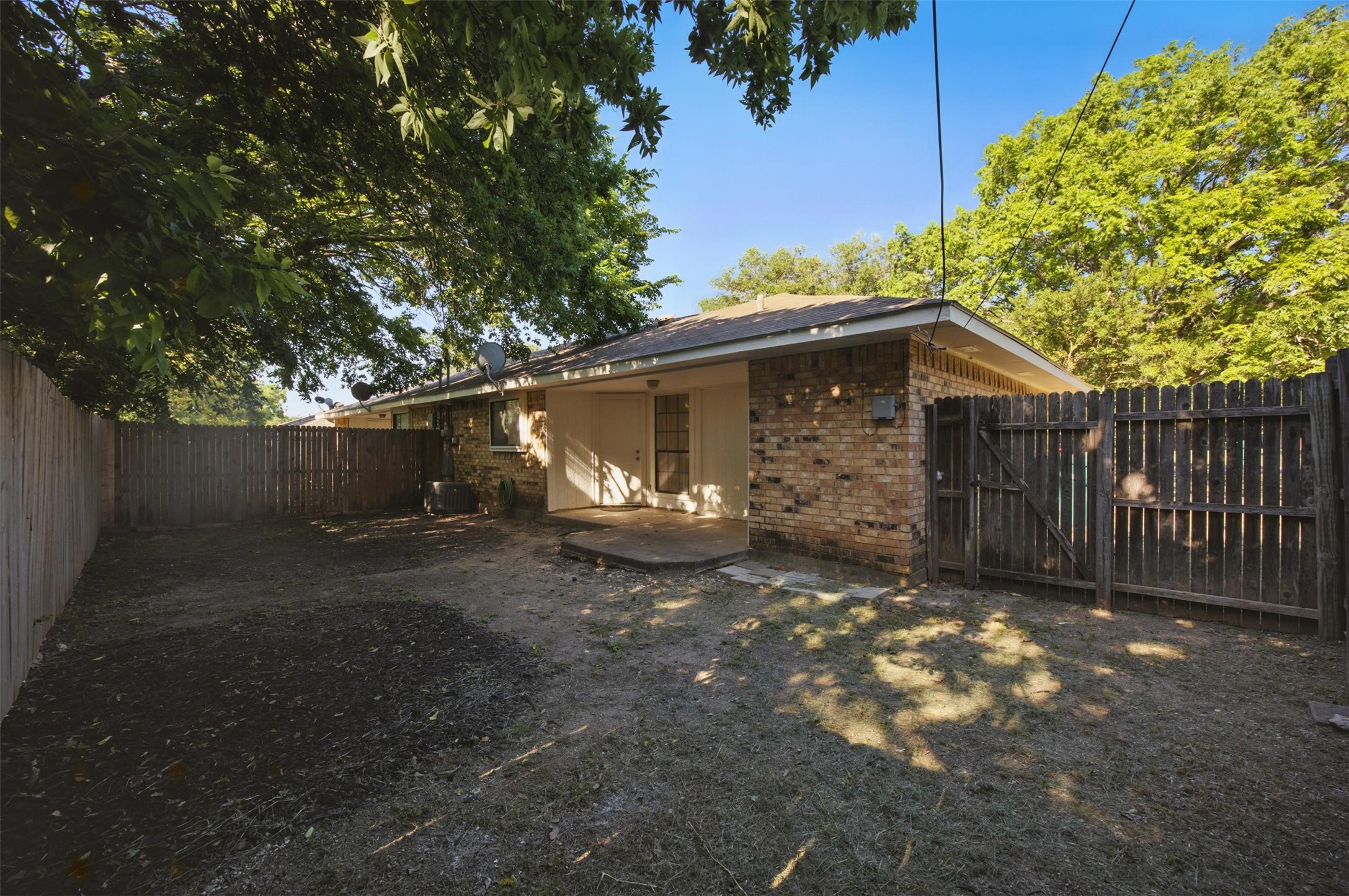 706 Long Court , Cedar Hill, TX, 75104 | 20940022 | Realty Texas LLC