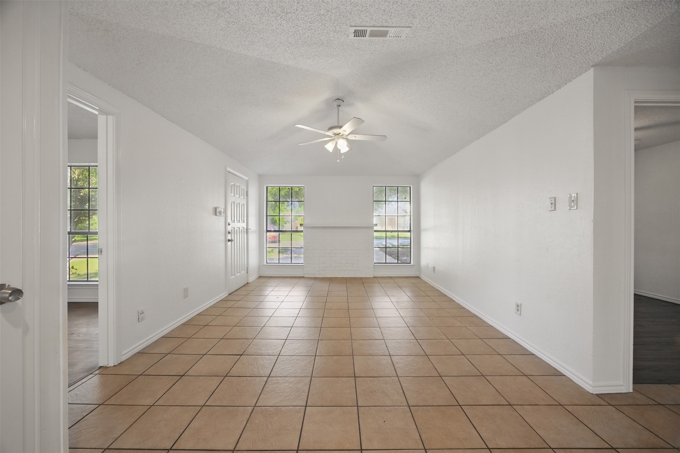 706 Long Court , Cedar Hill, TX, 75104 | 20940022 | Realty Texas LLC