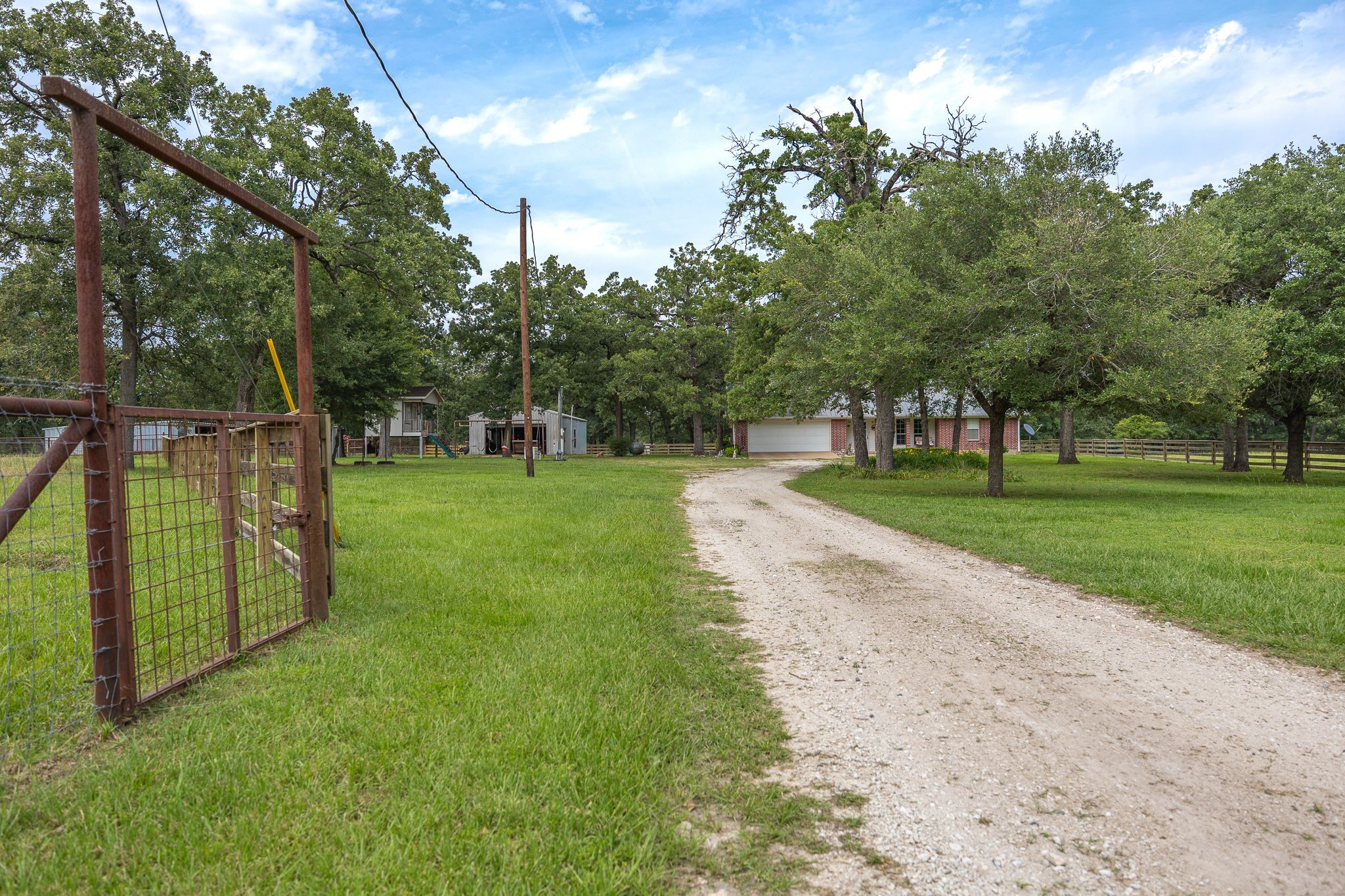 4988 Paso Fino Lane, Madisonville, TX, 77864 | 8468143 | Realty Texas LLC