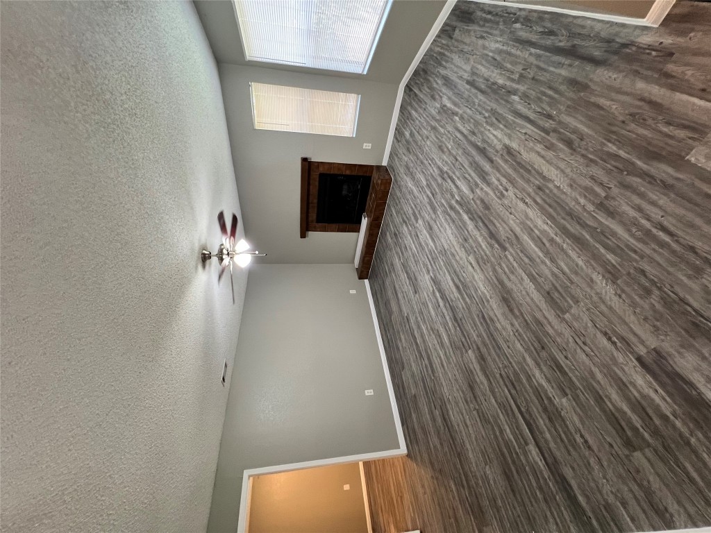 8800 Schick Road B , Austin, TX, 78729 | 8700321 | Realty Texas LLC