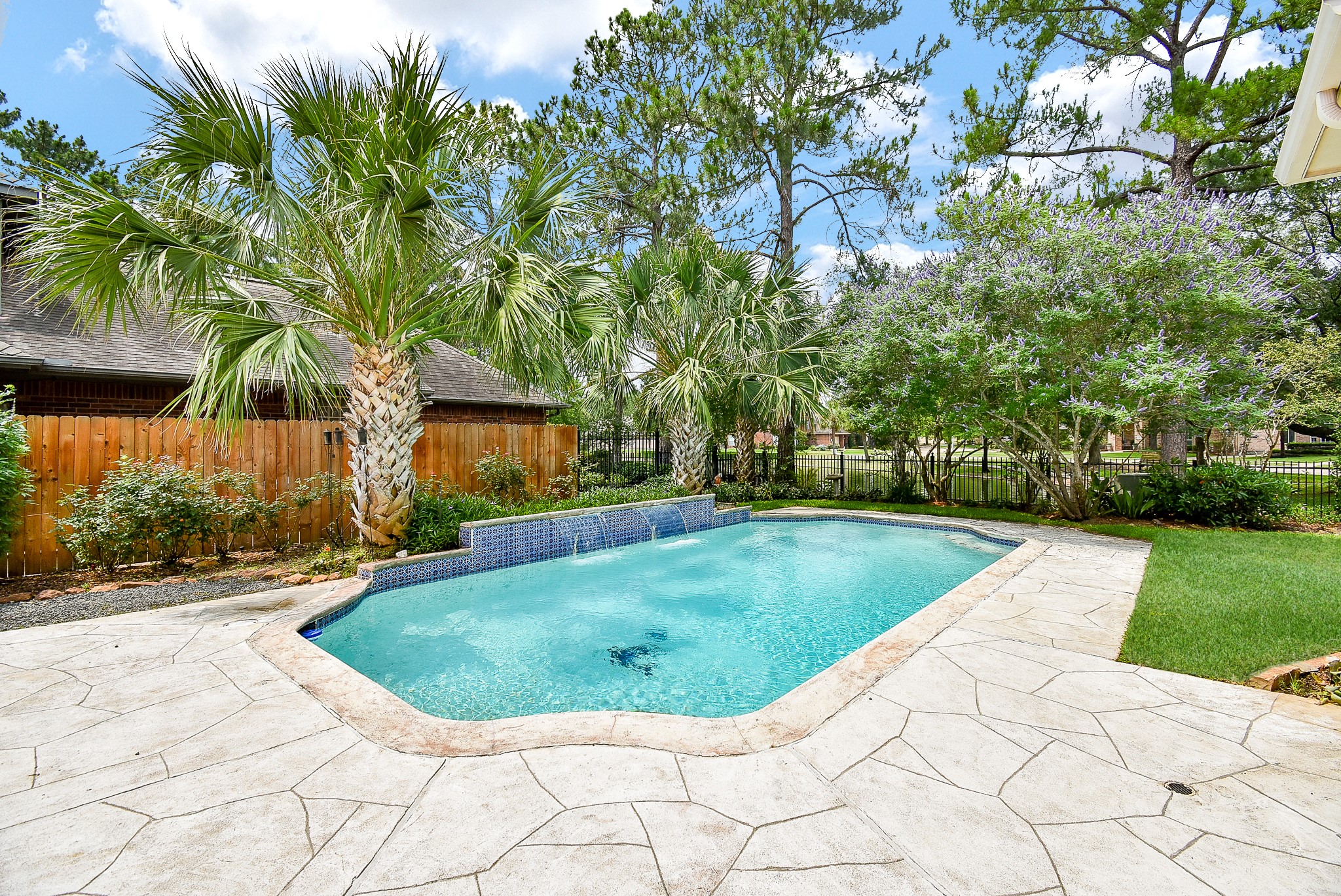 5607 Peninsula Park Drive , Houston, TX, 77041 | 74706969 | Realty Texas LLC