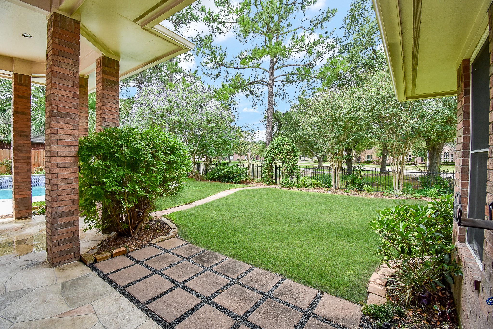5607 Peninsula Park Drive , Houston, TX, 77041 | 74706969 | Realty Texas LLC