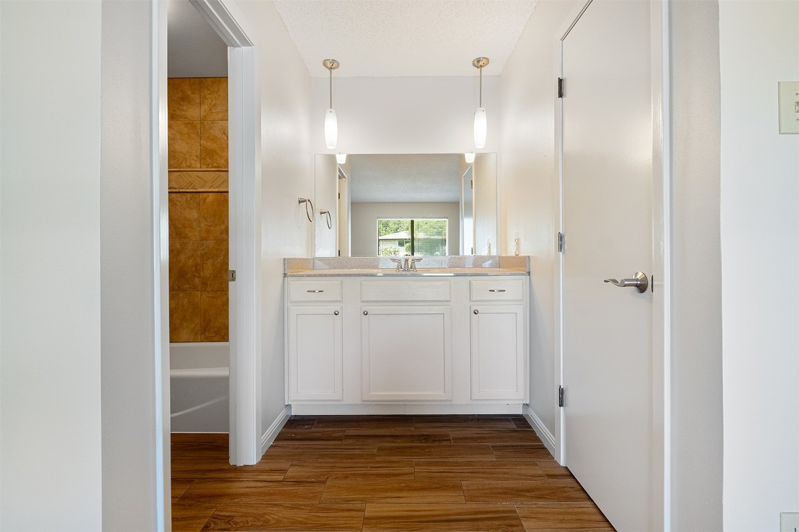8801 Camelia Lane , Austin, TX, 78759 | 2695572 | Realty Texas LLC