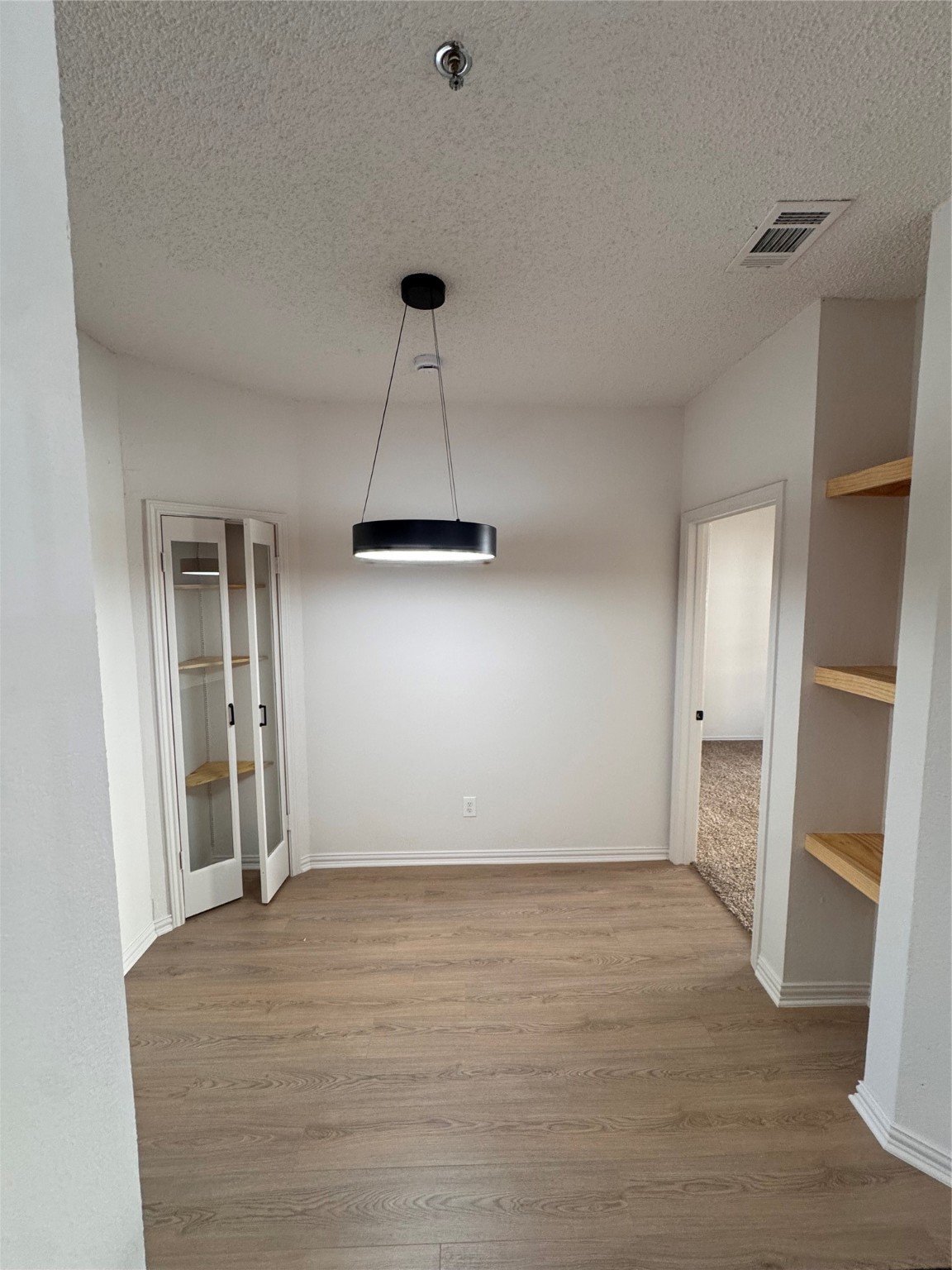 4800 W Lovers Lane 212 , Dallas, TX, 75209 | 20944916 | Realty Texas LLC